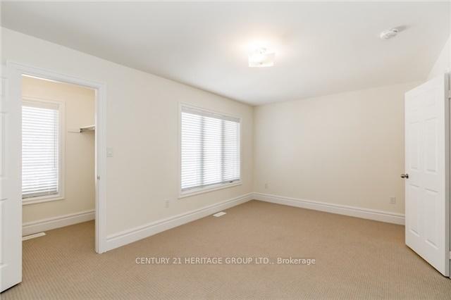 Photo 15 of 35 Farooq Boulevard, Vaughan, Vellore Village — HOMEH