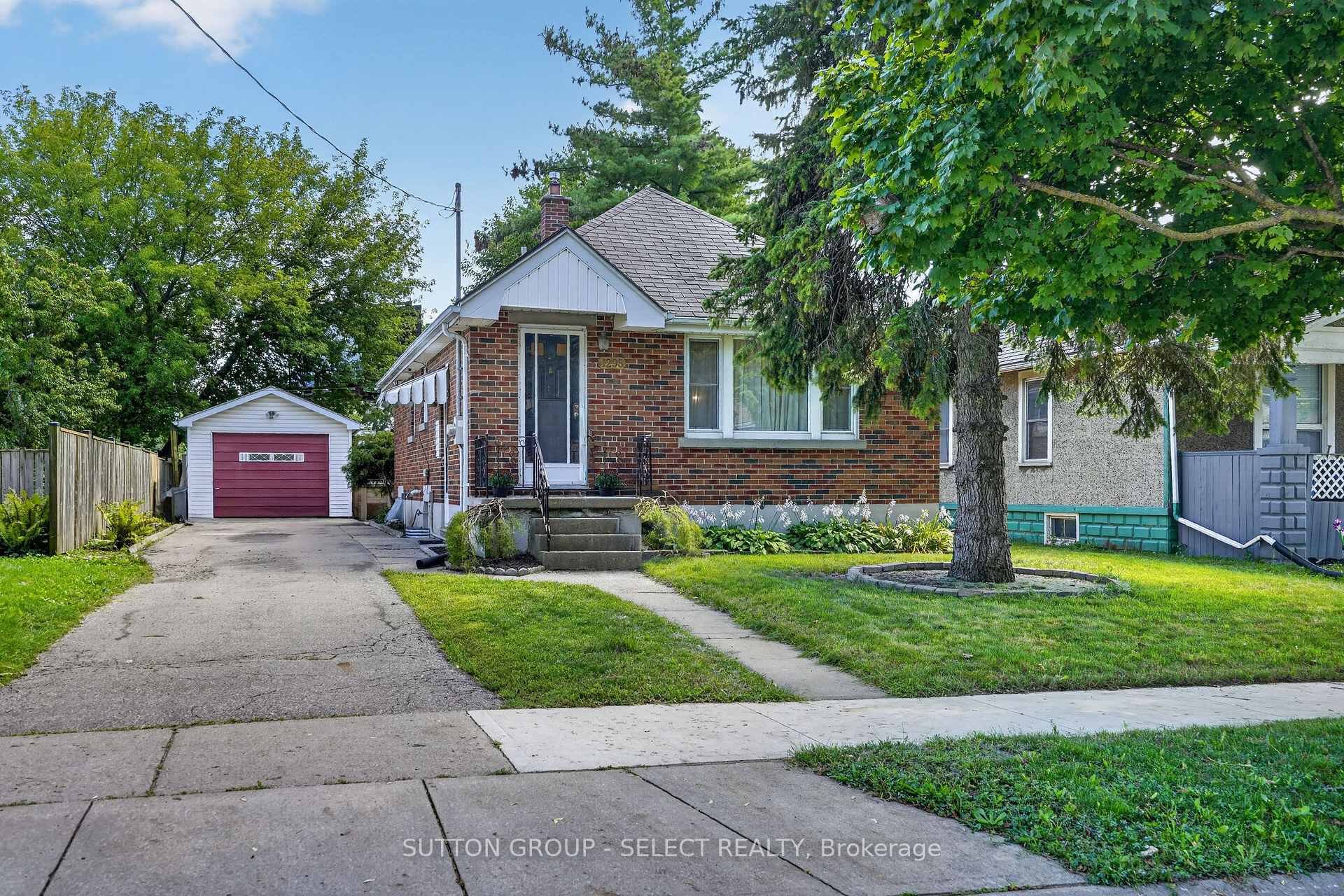 Photo 1 of 1295 York Street, London, East M — HOMEH