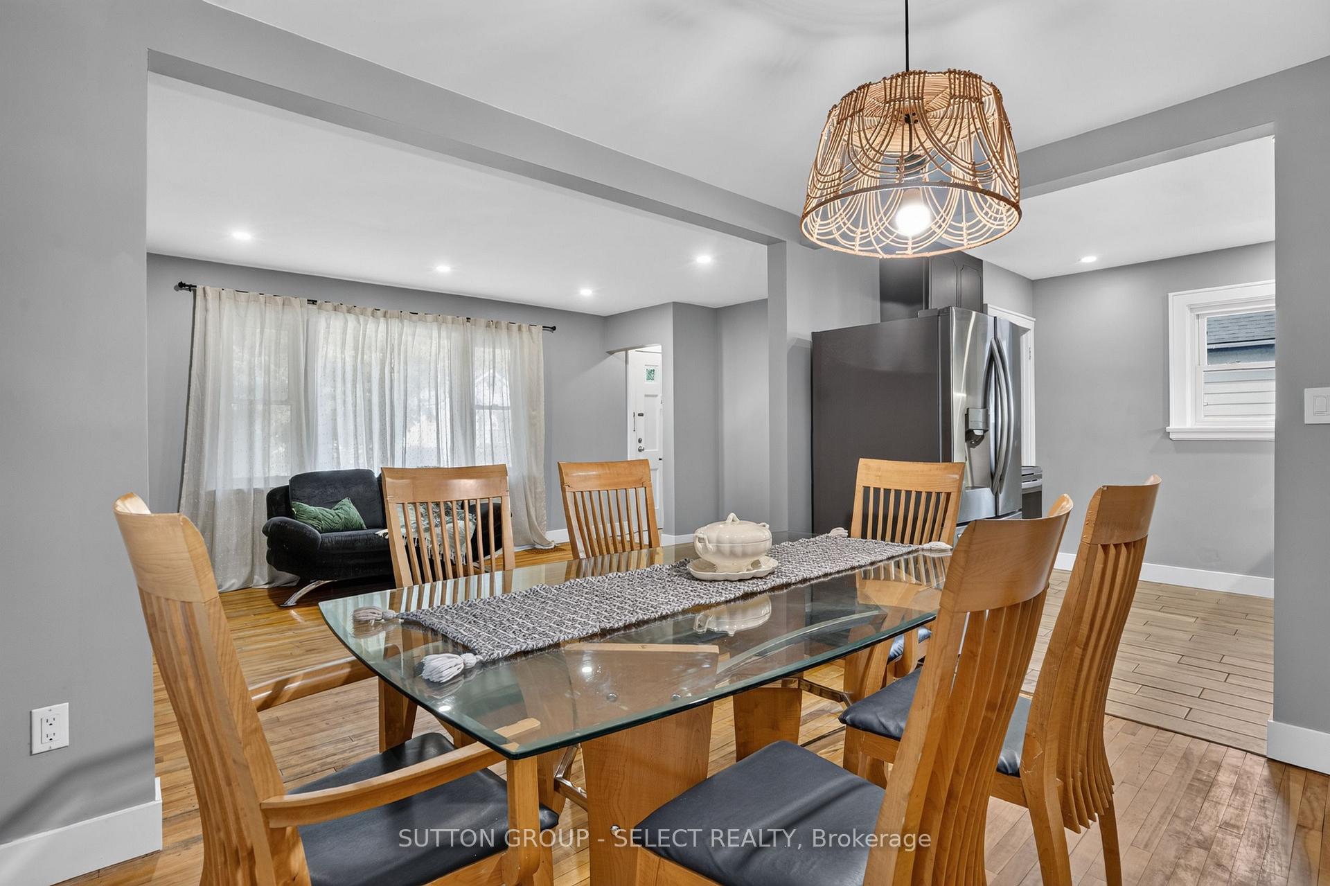Photo 12 of 1295 York Street, London, East M — HOMEH