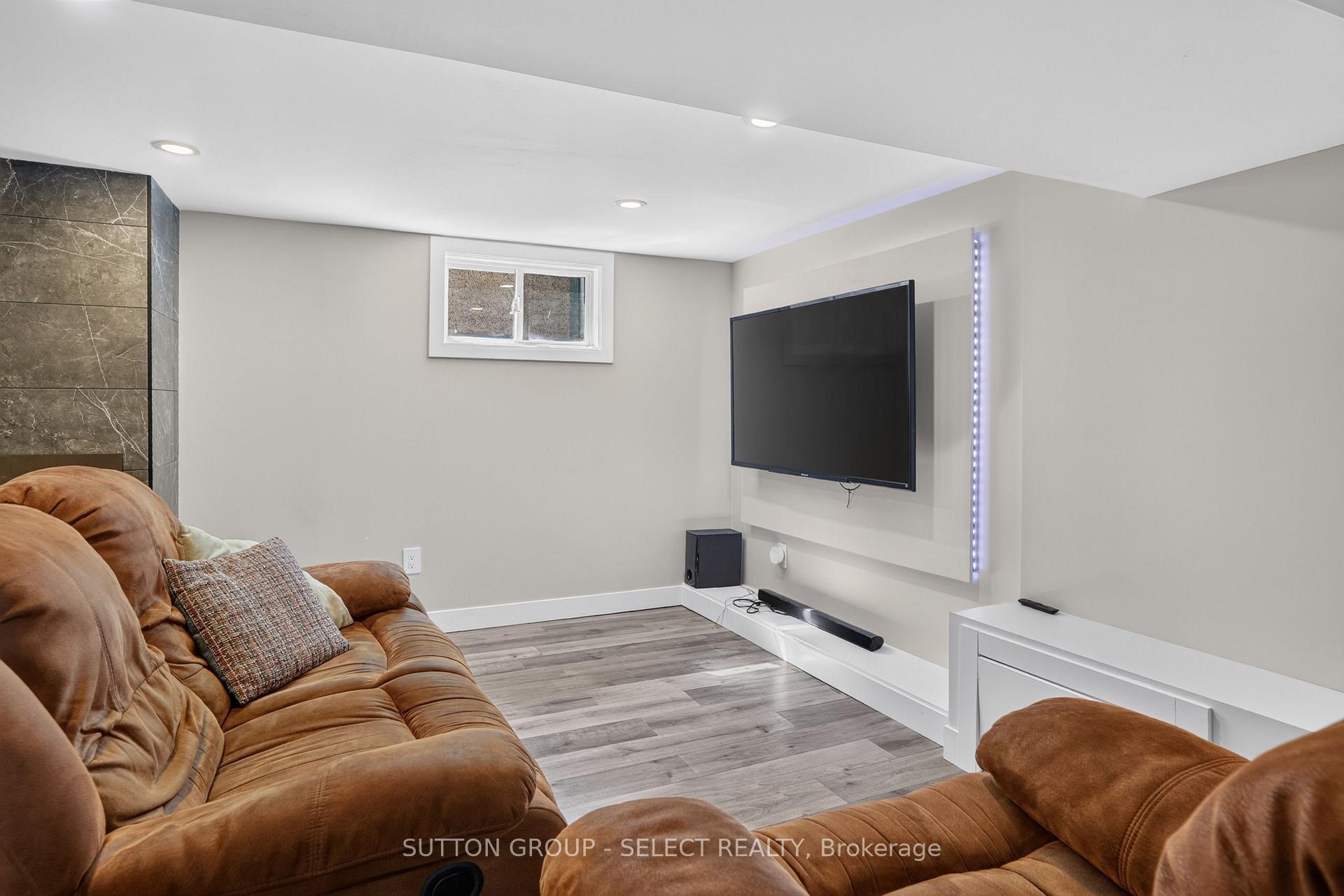 Photo 26 of 1295 York Street, London, East M — HOMEH