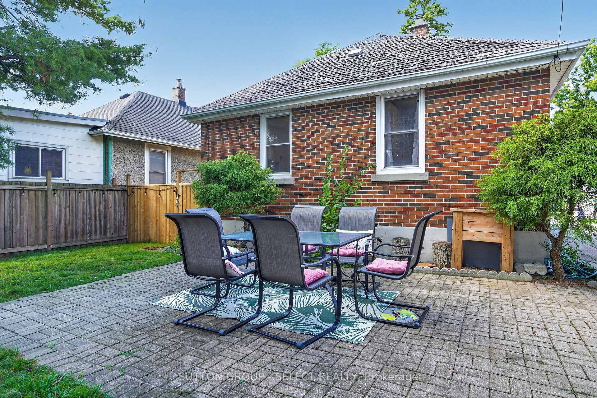 Photo 38 of 1295 York Street, London, East M — HOMEH