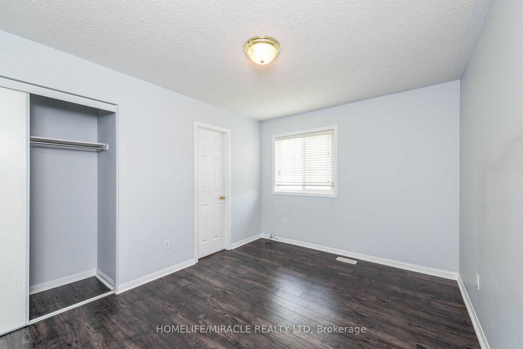 Photo 14 of 27 Sugarhill Drive N, Brampton, Fletcher's Meadow — HOMEH