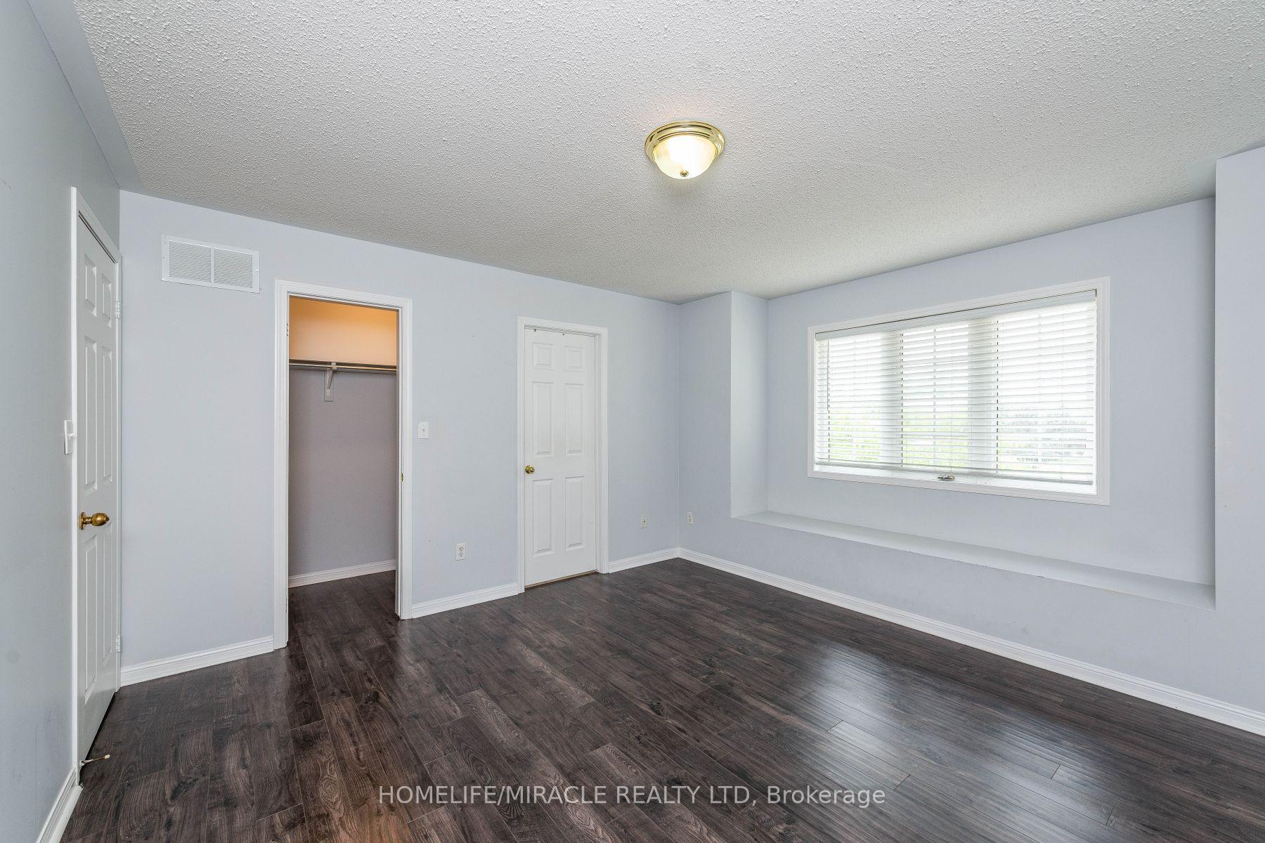 Photo 21 of 27 Sugarhill Drive N, Brampton, Fletcher's Meadow — HOMEH