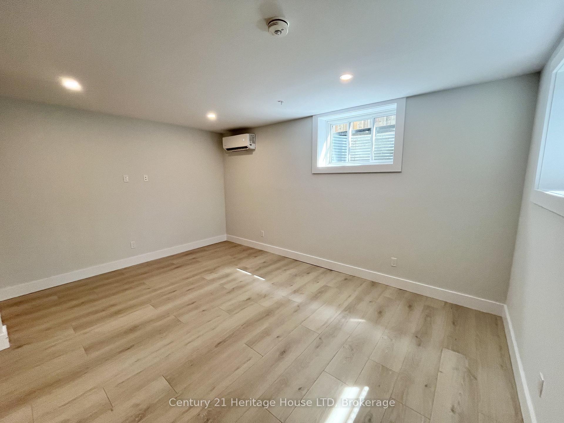Photo 10 of Unit LOWER Unit, 99A Moffatt Street, St. Catharines, Oakdale — HOMEH