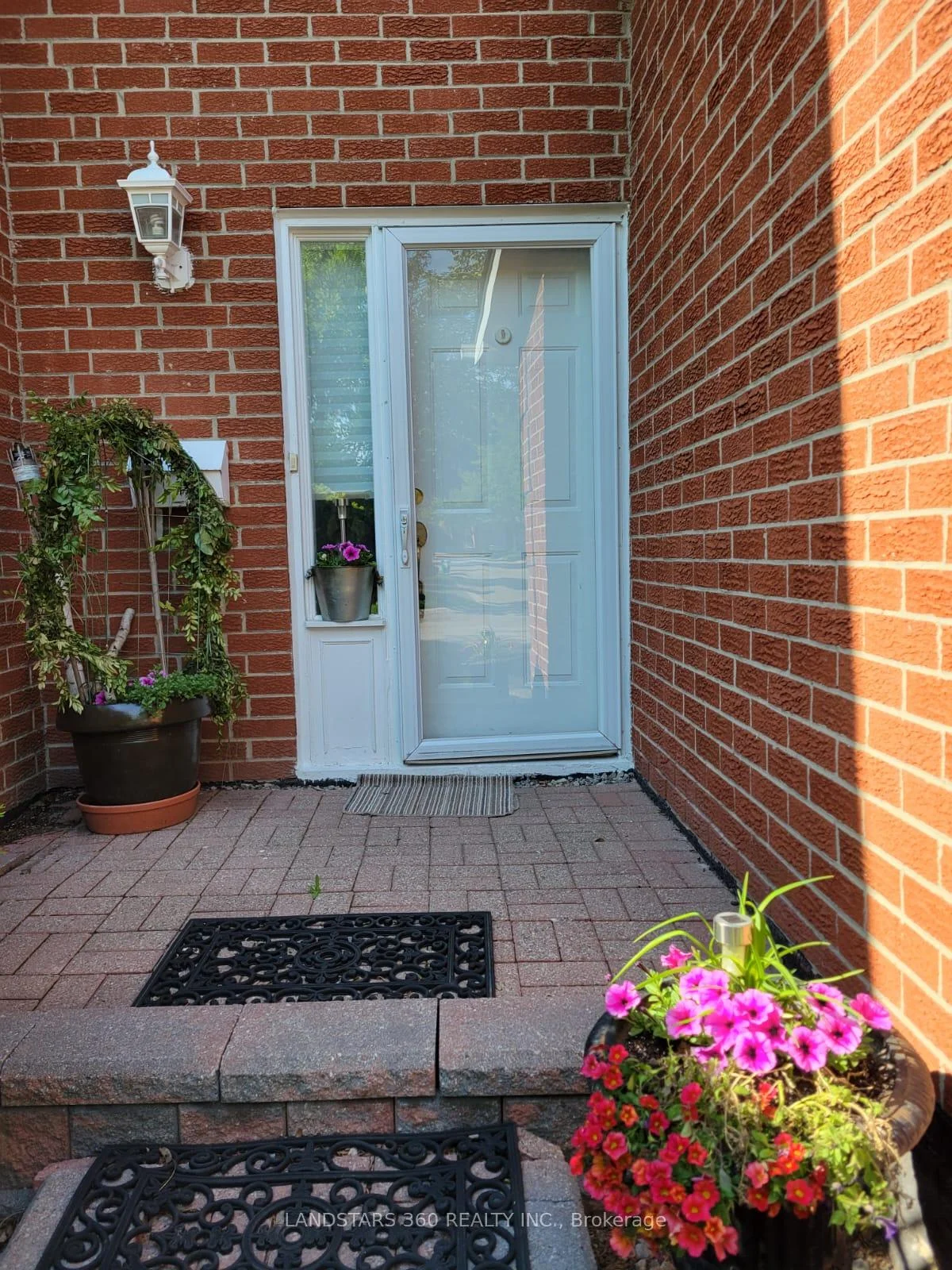 Photo 3 of Unit 147, 6 Bowman Way, Markham, Aileen-Willowbrook — HOMEH