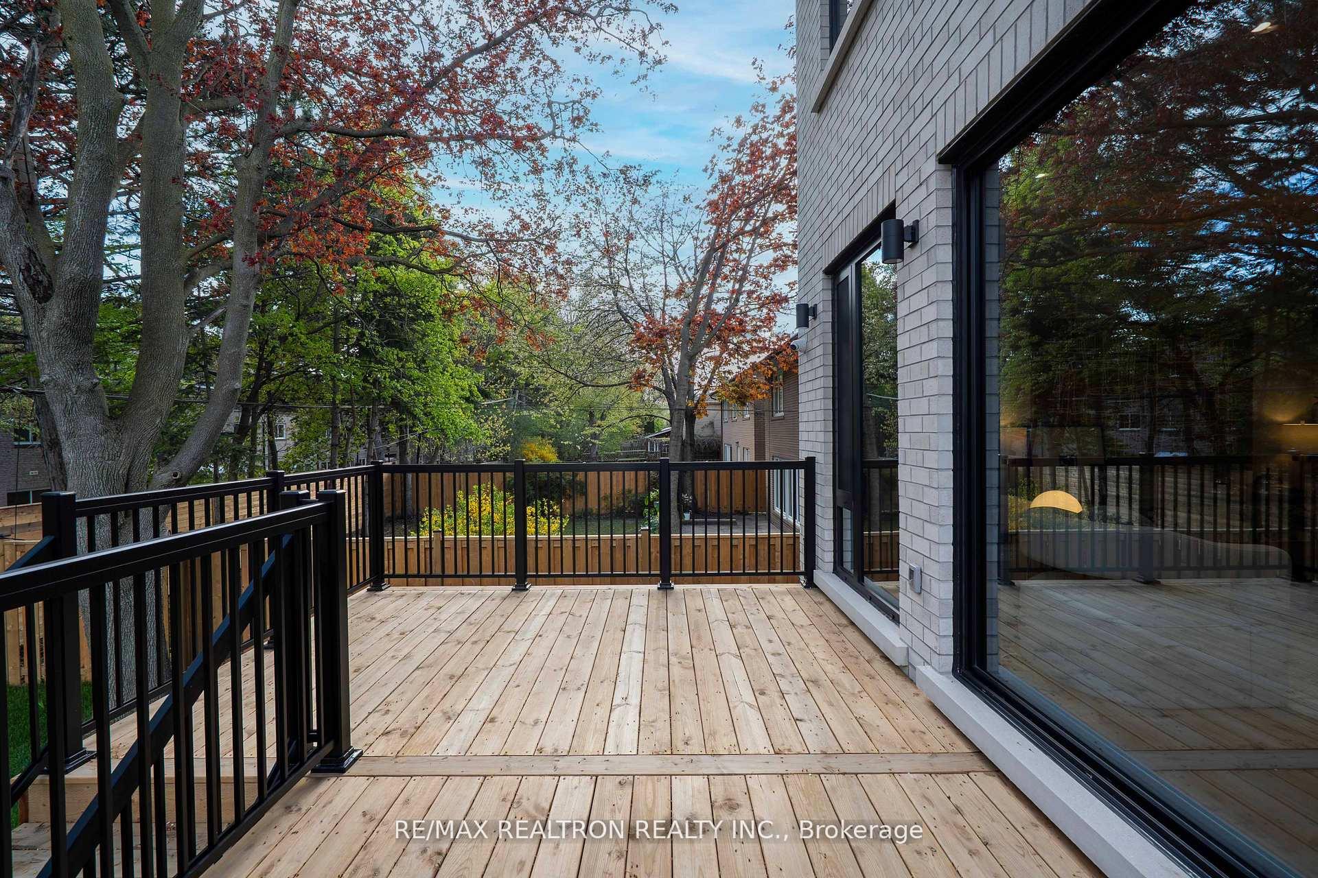 Photo 5 of 35 Foxwarren Drive, North York, Bayview Village — HOMEH