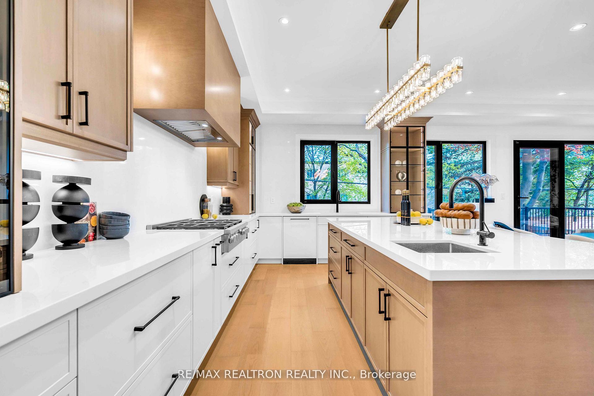 Photo 25 of 35 Foxwarren Drive, North York, Bayview Village — HOMEH