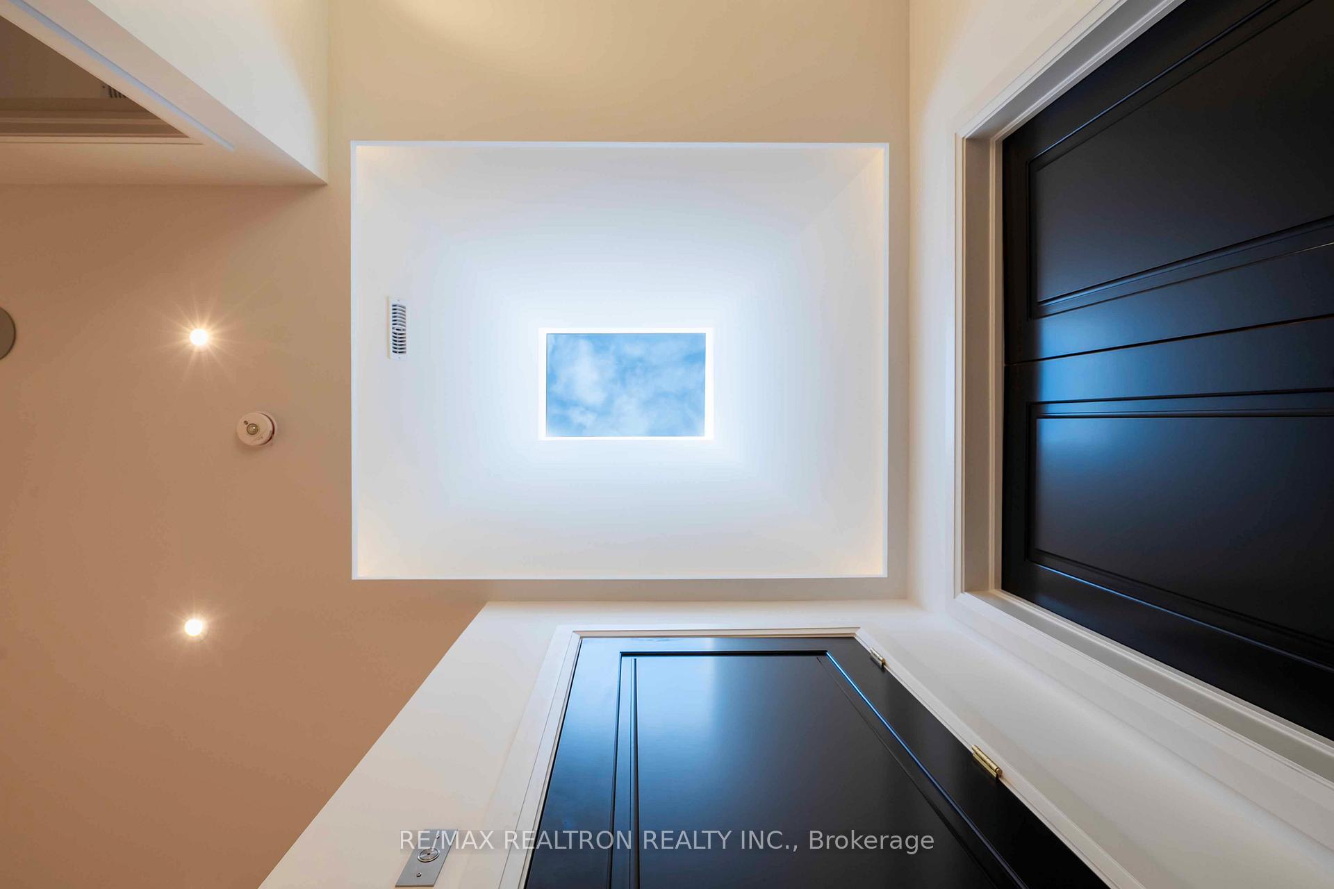 Photo 29 of 35 Foxwarren Drive, North York, Bayview Village — HOMEH