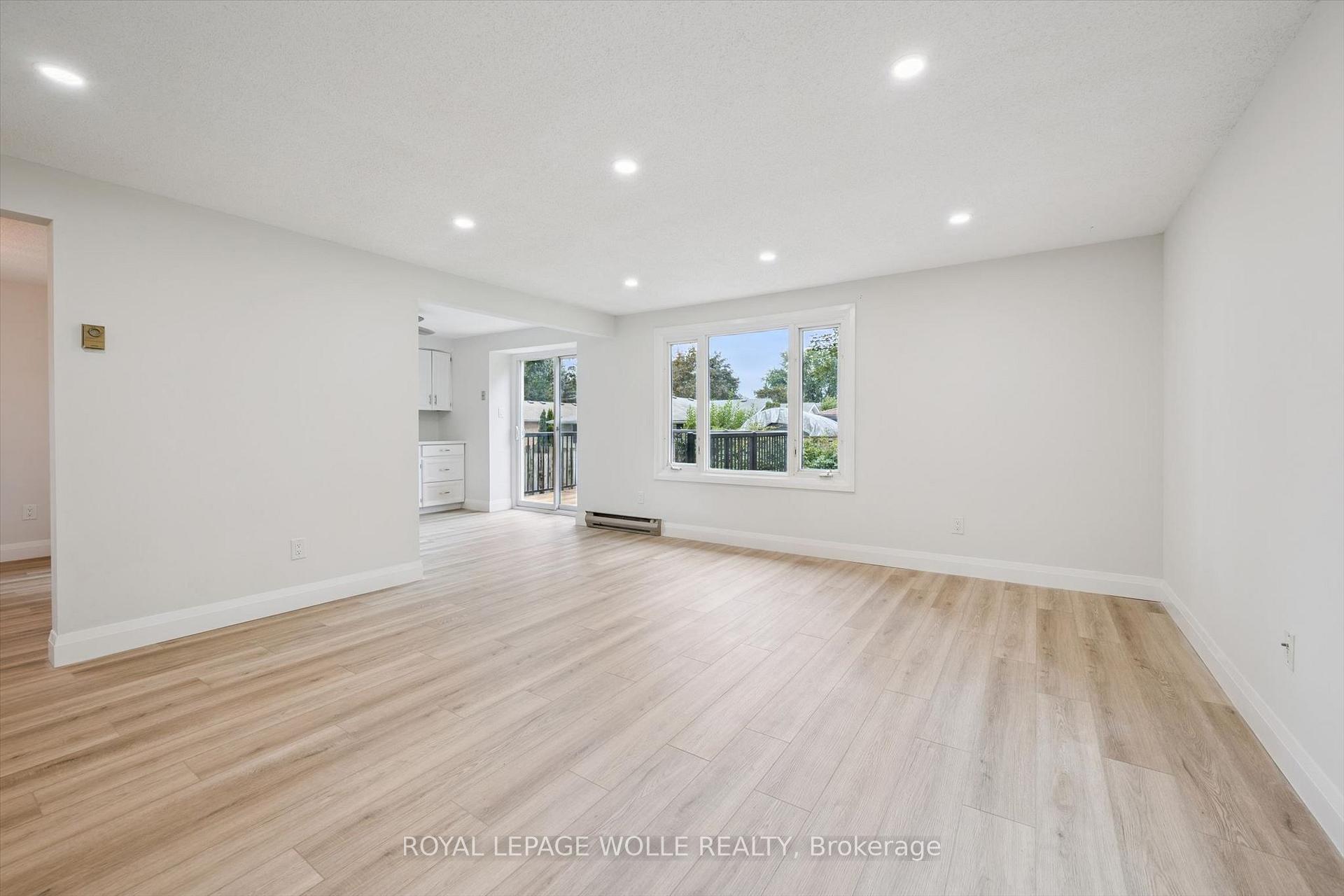 Photo 14 of 109 Deerberry Place, Waterloo, North Lakeshore — HOMEH