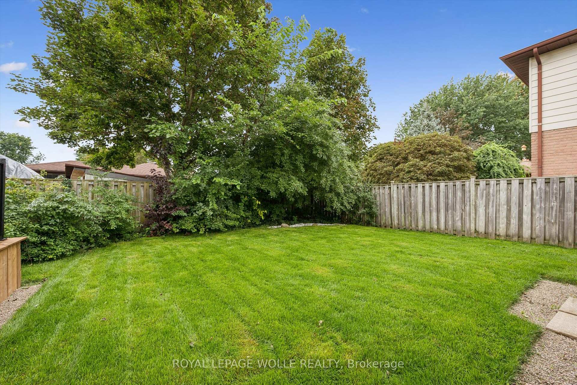 Photo 41 of 109 Deerberry Place, Waterloo, North Lakeshore — HOMEH