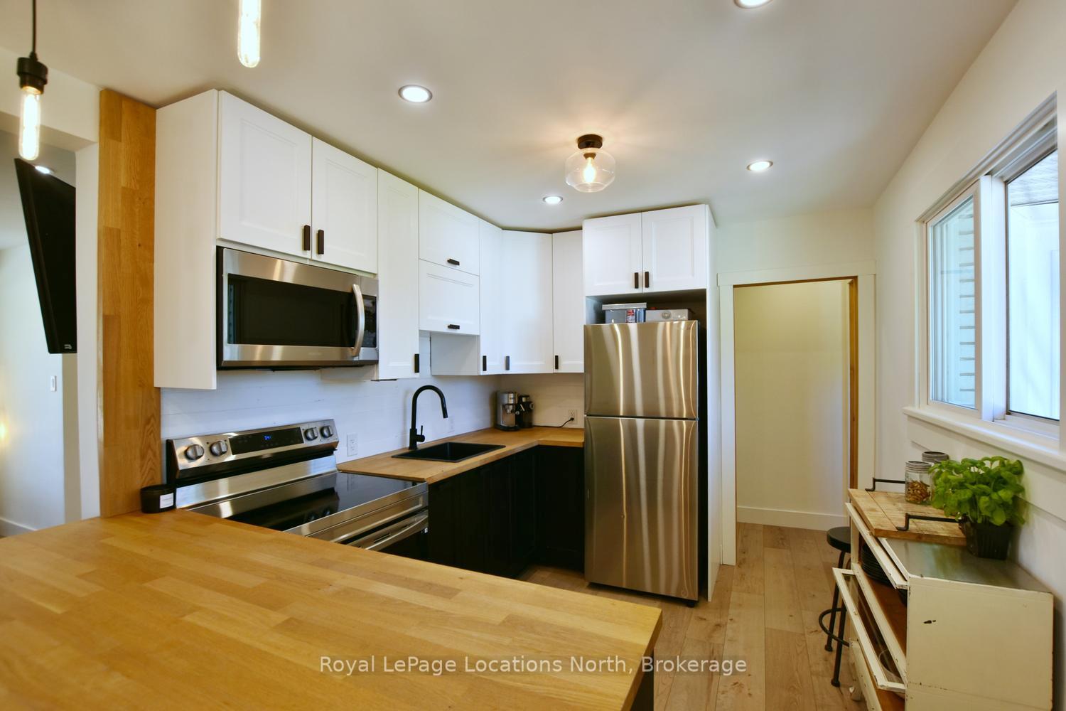 Photo 24 of 56 Batteaux Road, Clearview, Nottawa — HOMEH
