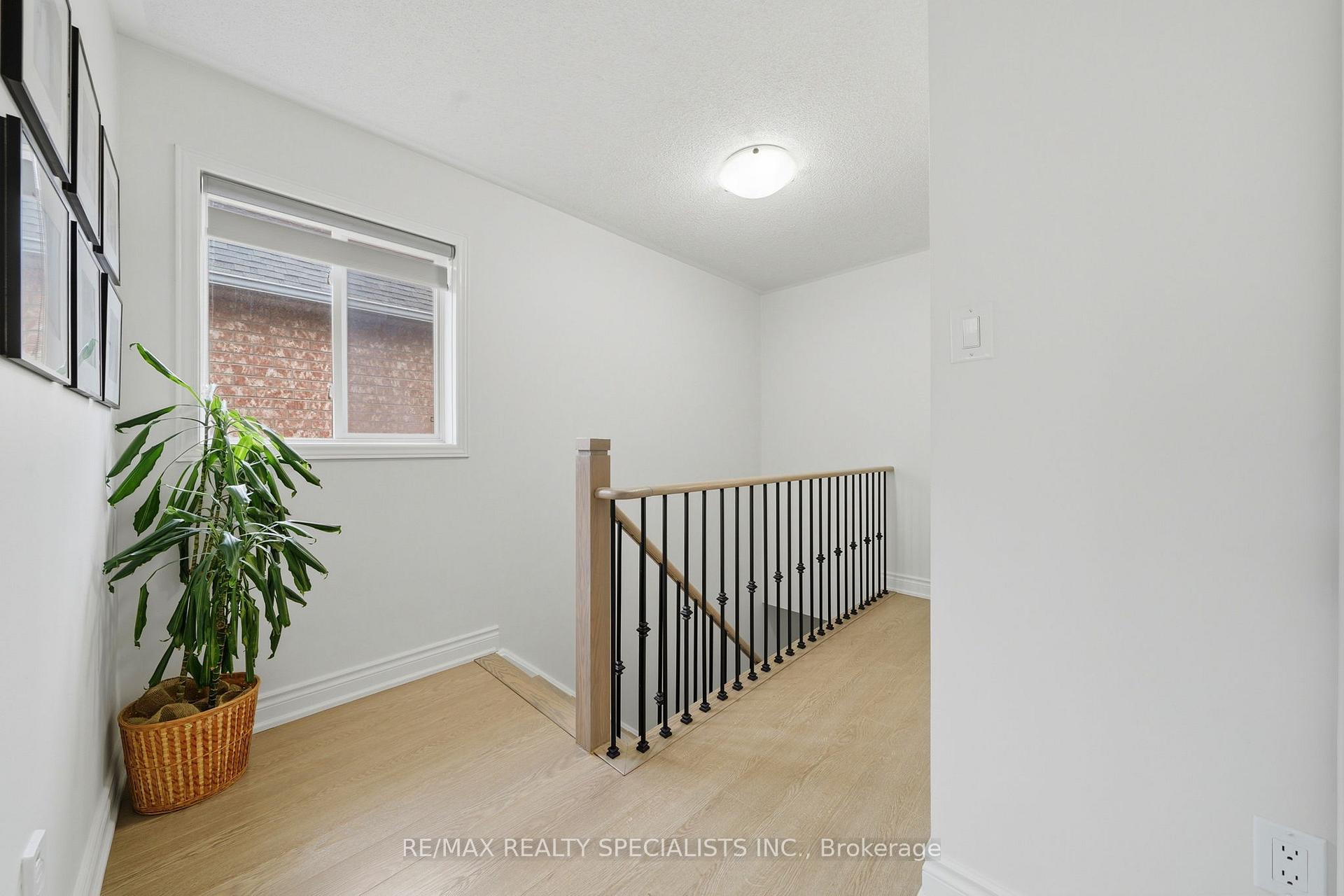 Photo 13 of 65 Ironhorse Crescent, Caledon, Bolton West — HOMEH