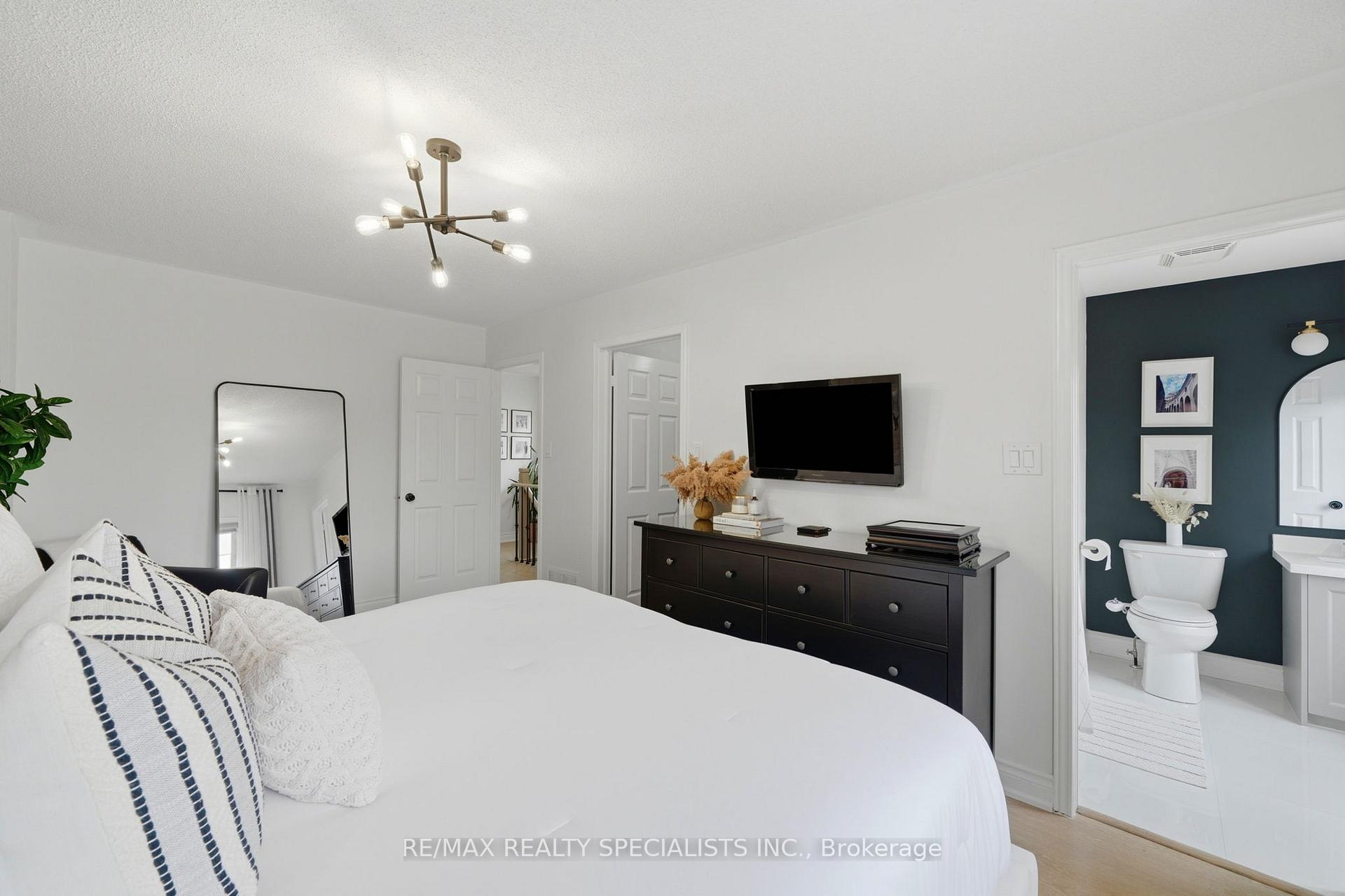 Photo 16 of 65 Ironhorse Crescent, Caledon, Bolton West — HOMEH