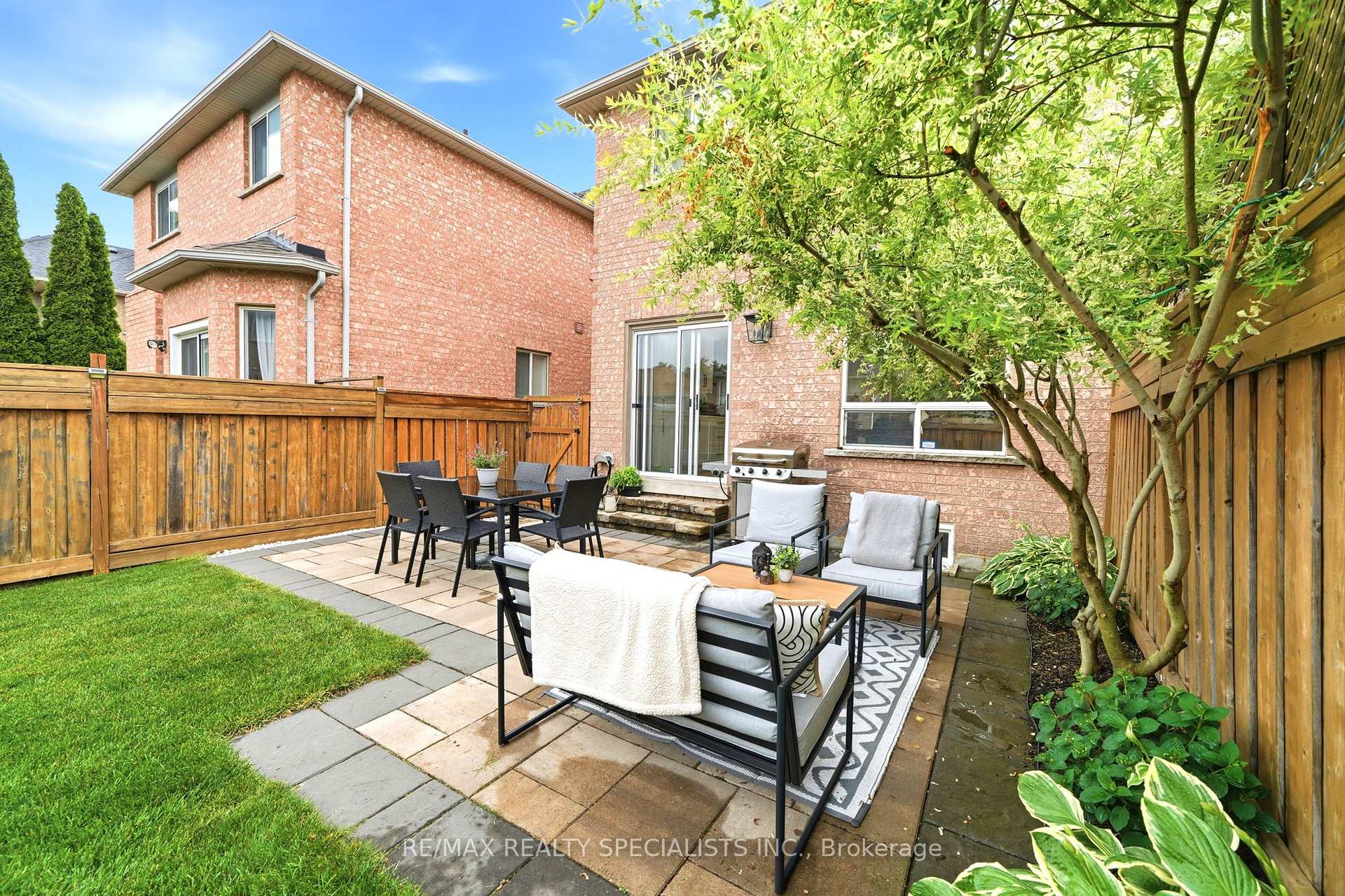 Photo 23 of 65 Ironhorse Crescent, Caledon, Bolton West — HOMEH
