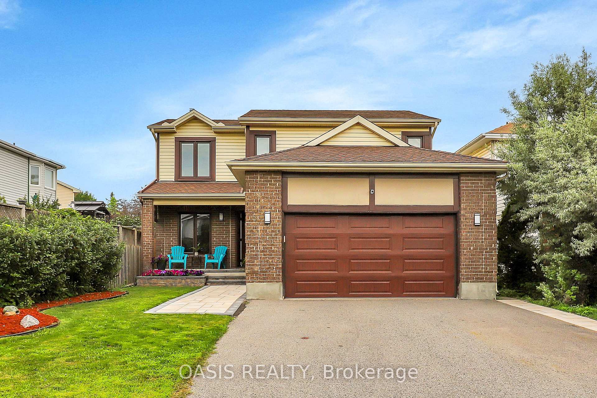 Front of 5 Thornhedge Court