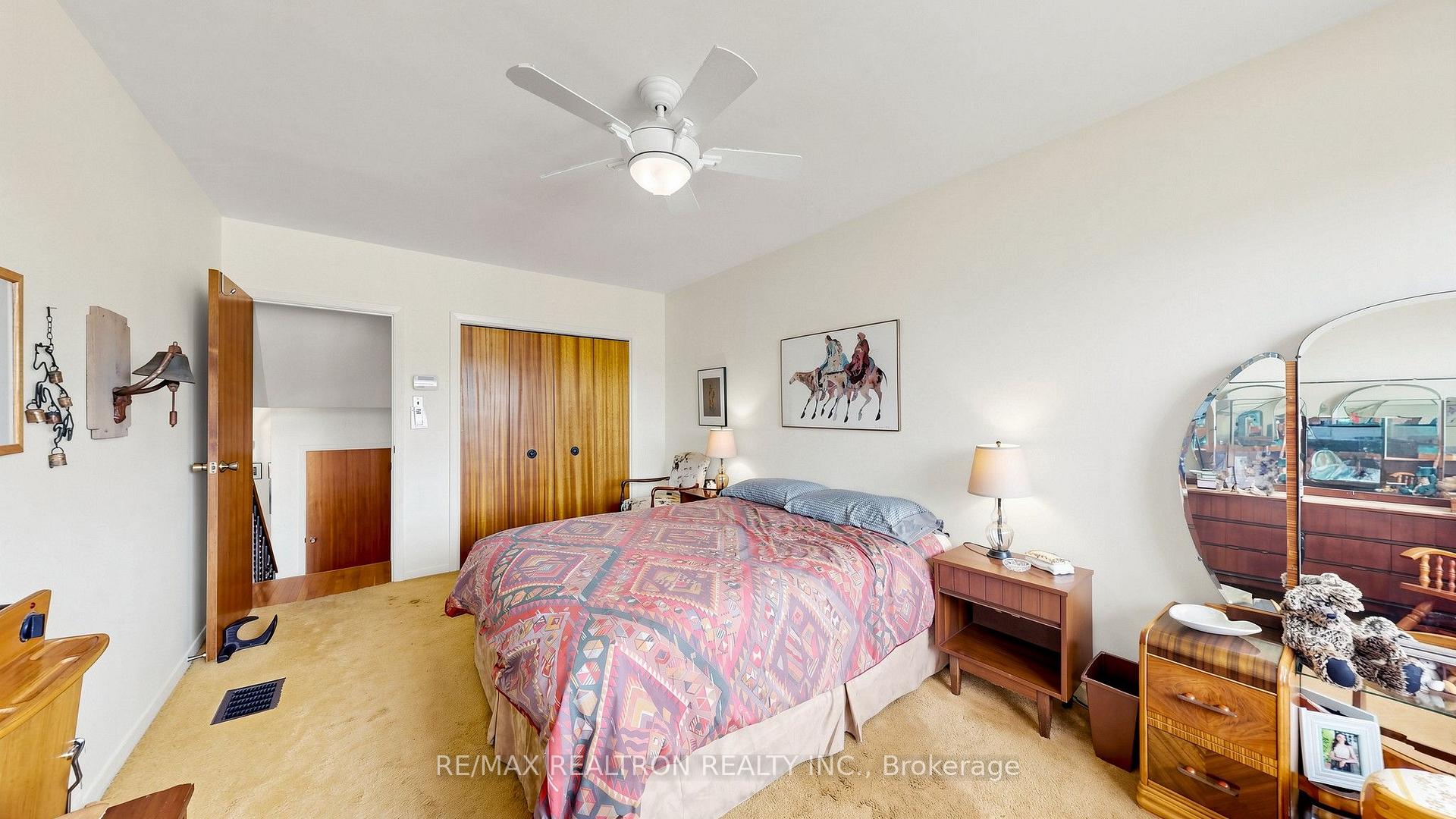 Photo 15 of 80 Frankton Crescent, North York, York University Heights — HOMEH