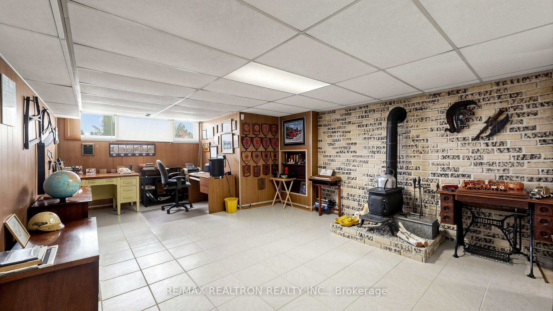 Photo 23 of 80 Frankton Crescent, North York, York University Heights — HOMEH