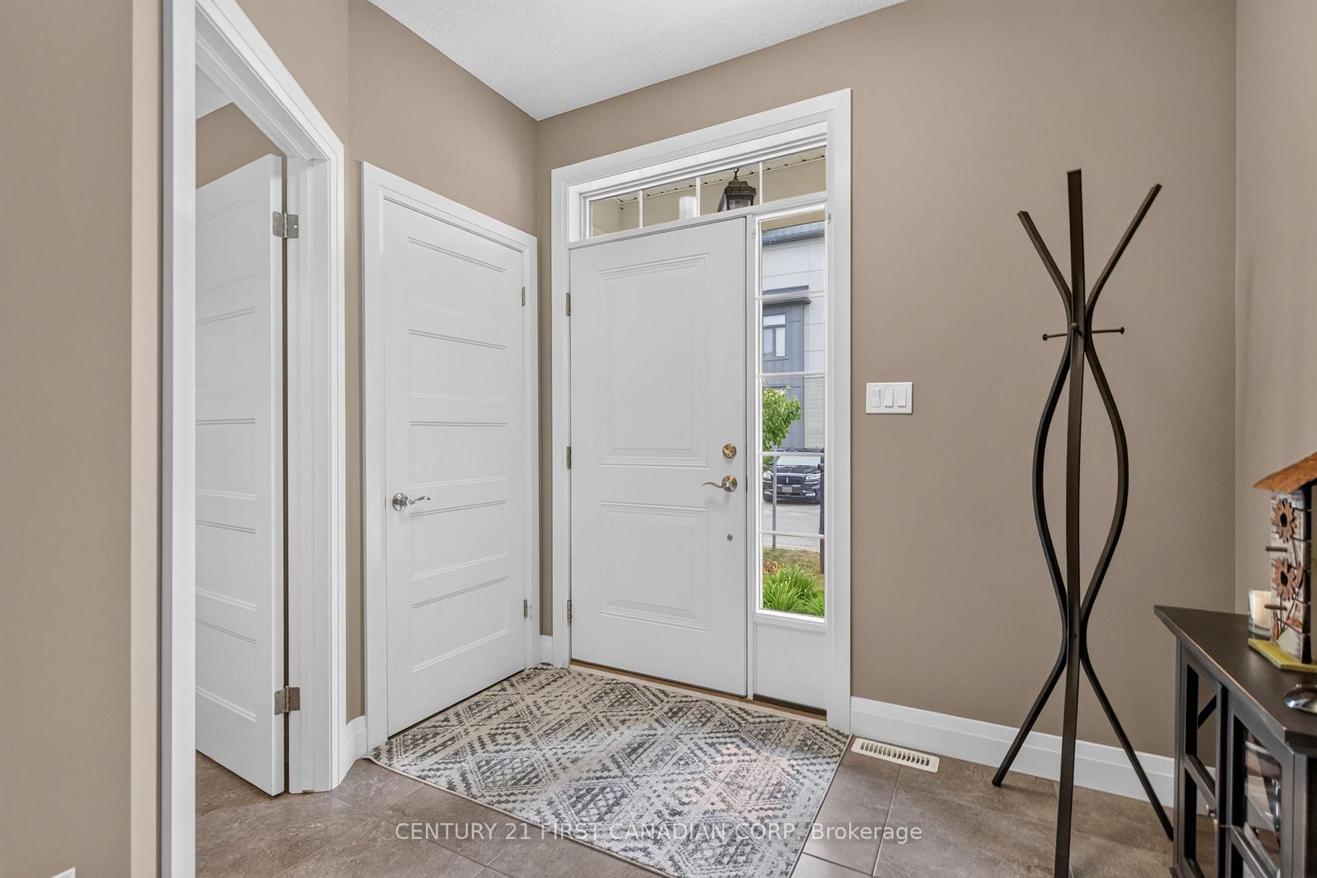 Photo 3 of Unit 98, 275 Callaway Road, London, North R — HOMEH