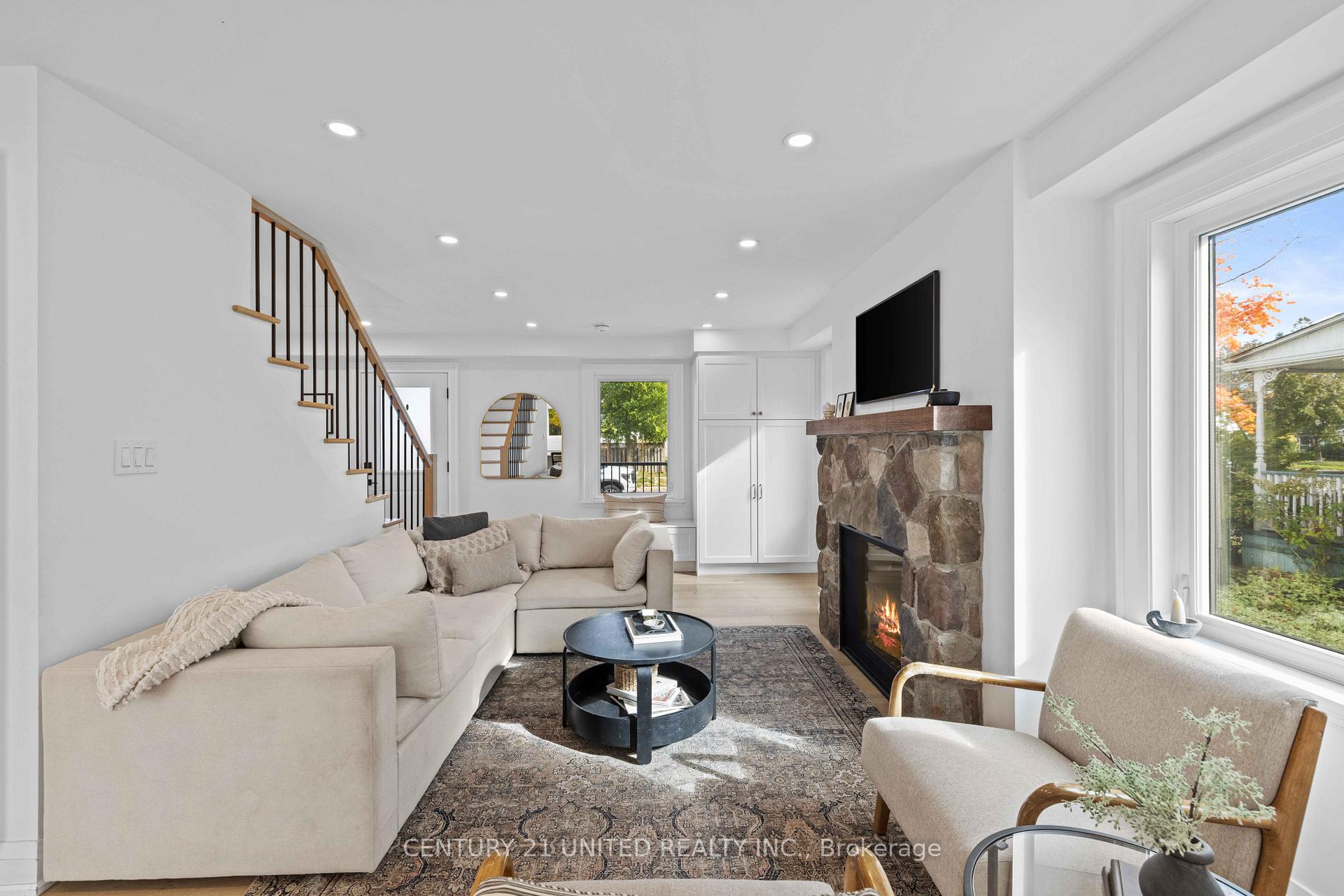 Photo 11 of 753 Chesterfield Avenue, Peterborough, Northcrest Ward 5 — HOMEH