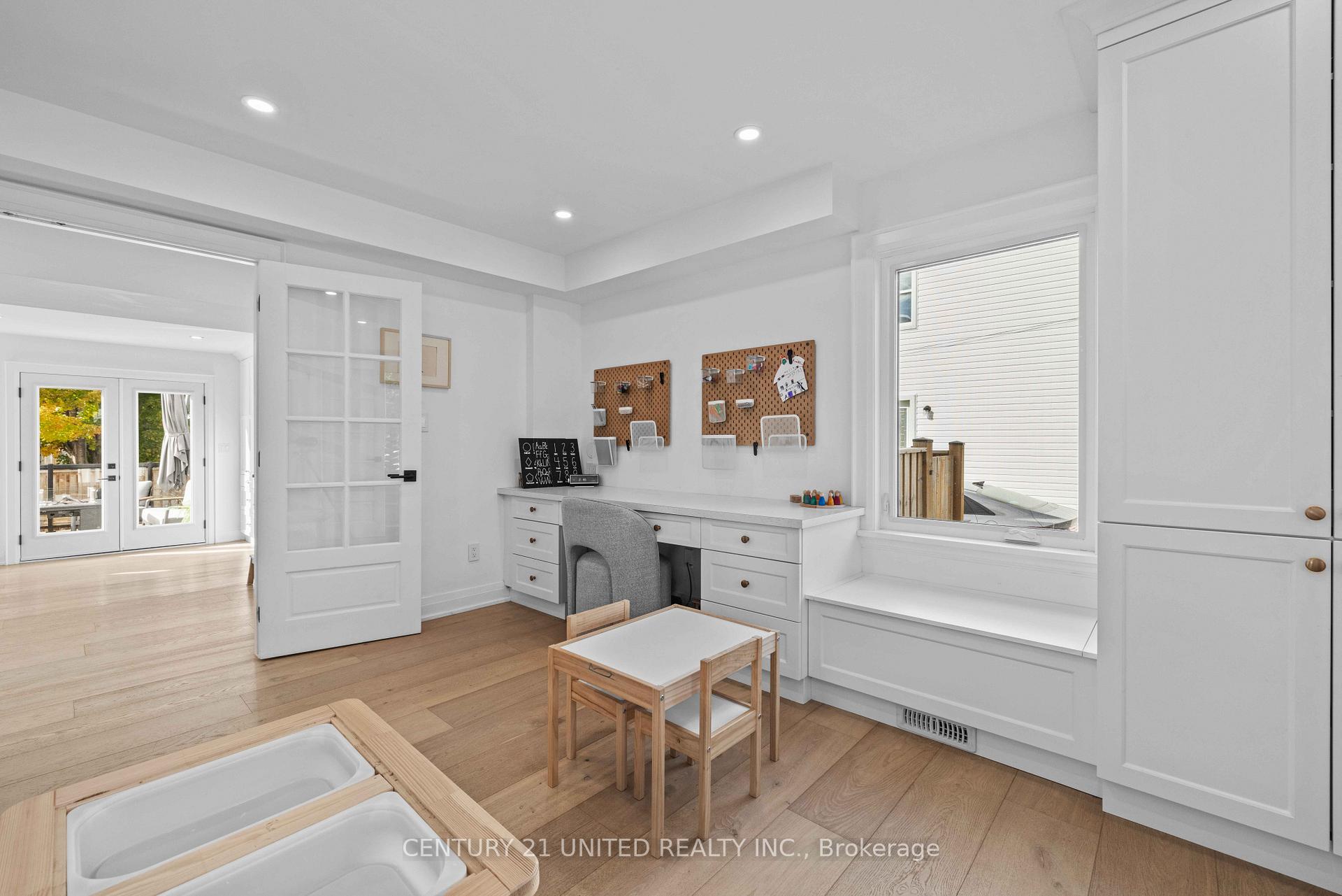 Photo 15 of 753 Chesterfield Avenue, Peterborough, Northcrest Ward 5 — HOMEH