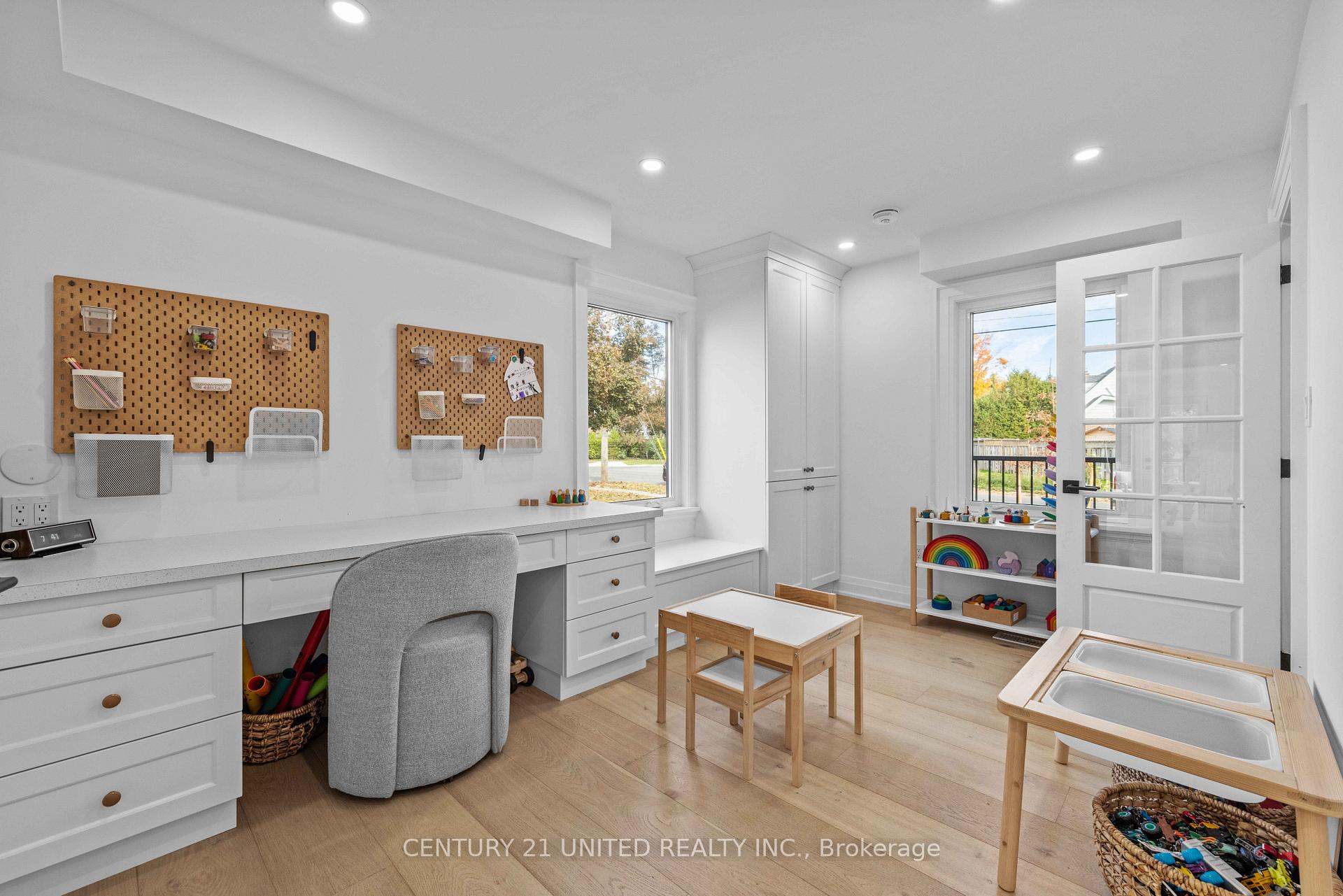 Photo 16 of 753 Chesterfield Avenue, Peterborough, Northcrest Ward 5 — HOMEH