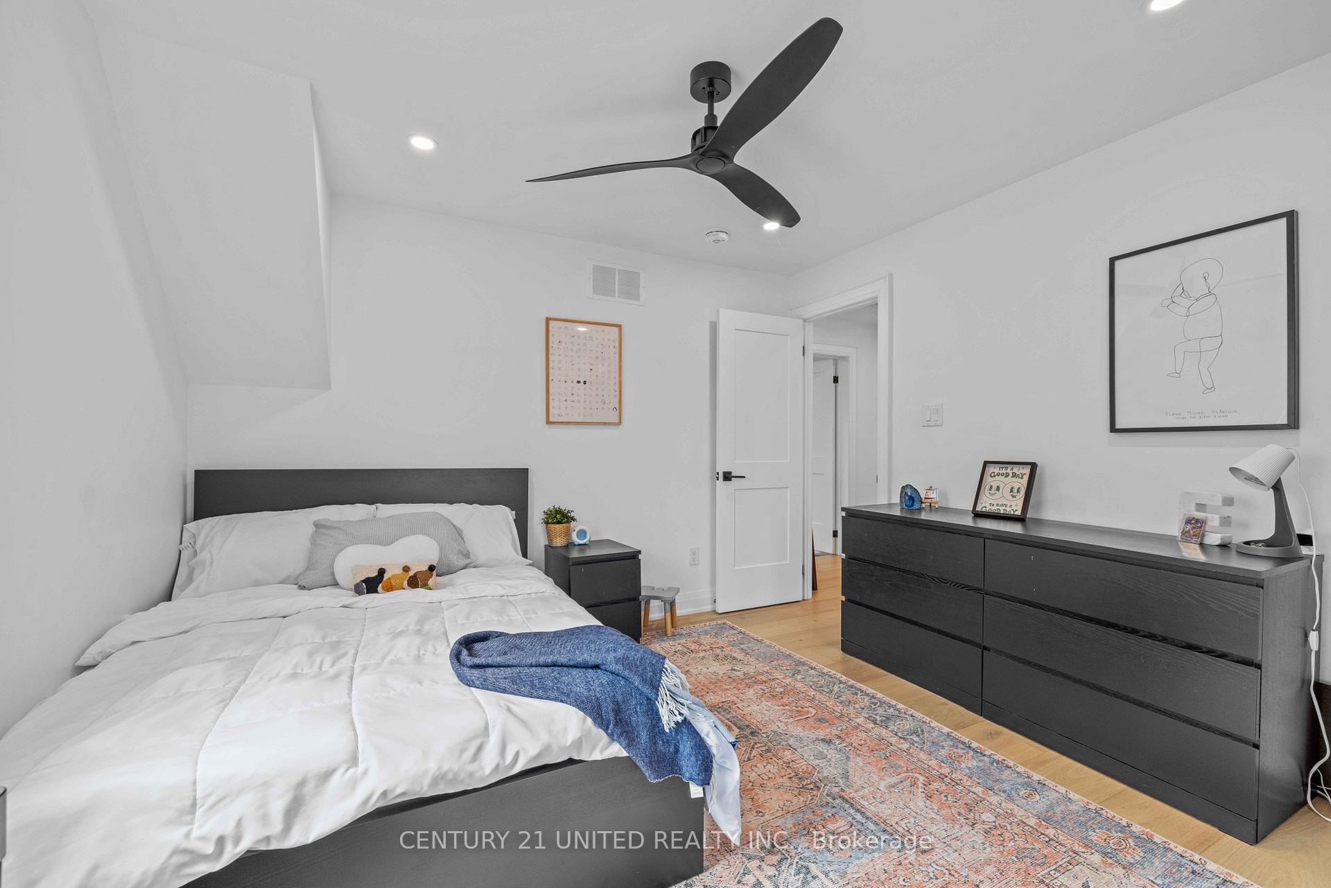 Photo 23 of 753 Chesterfield Avenue, Peterborough, Northcrest Ward 5 — HOMEH