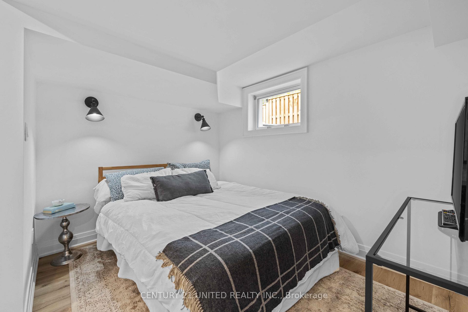 Photo 29 of 753 Chesterfield Avenue, Peterborough, Northcrest Ward 5 — HOMEH