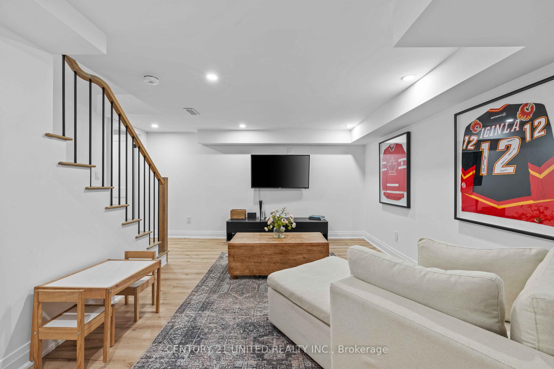 Photo 30 of 753 Chesterfield Avenue, Peterborough, Northcrest Ward 5 — HOMEH