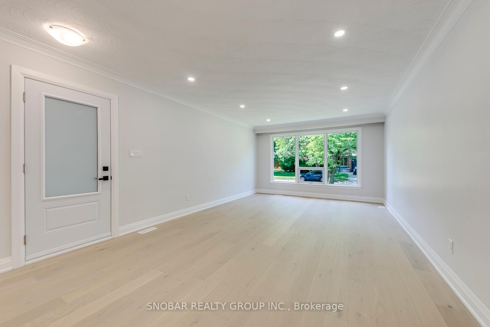 Photo 8 of 99 Sun Row Drive, Etobicoke, Willowridge-Martingrove-Richview — HOMEH
