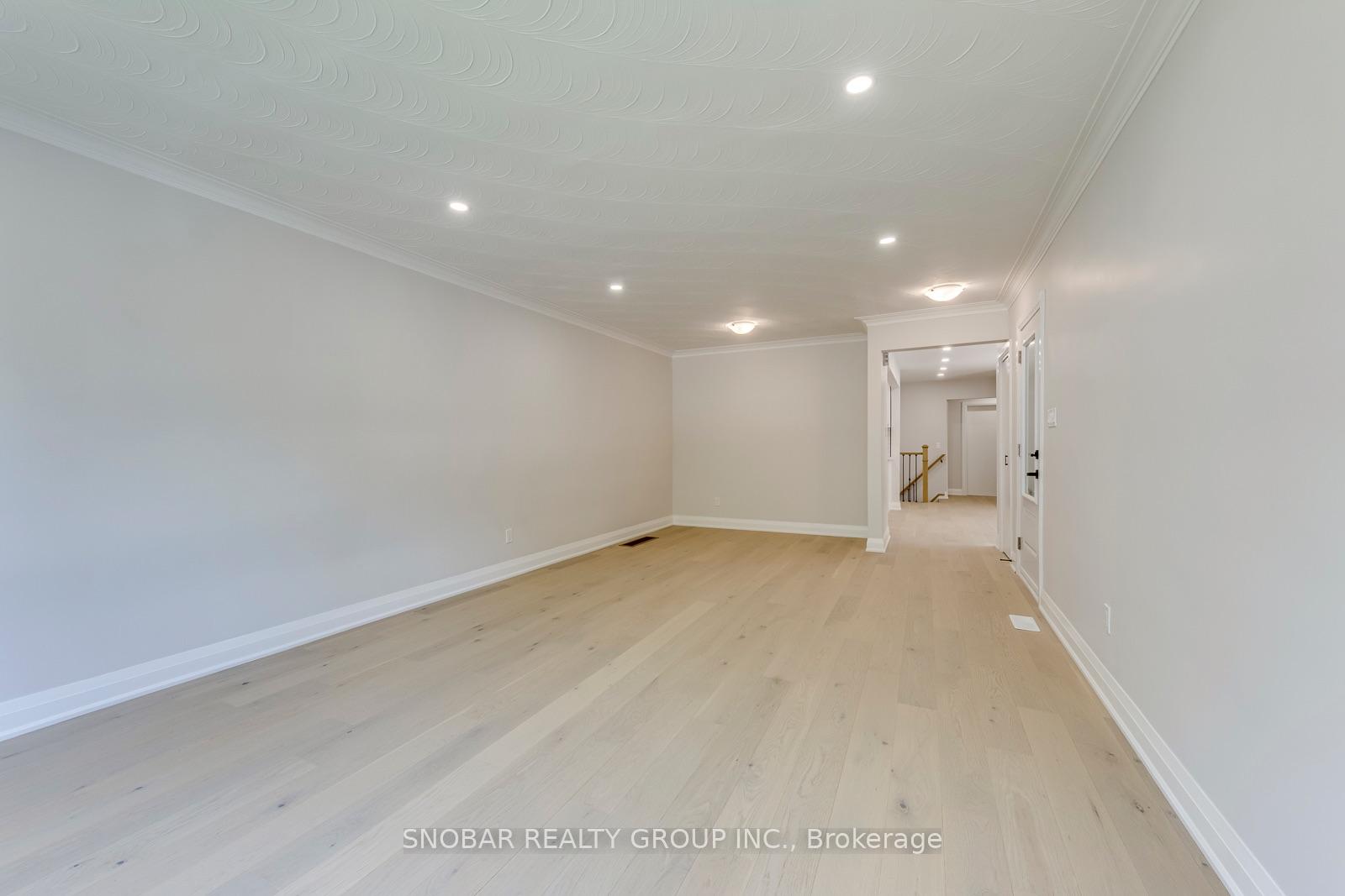 Photo 10 of 99 Sun Row Drive, Etobicoke, Willowridge-Martingrove-Richview — HOMEH