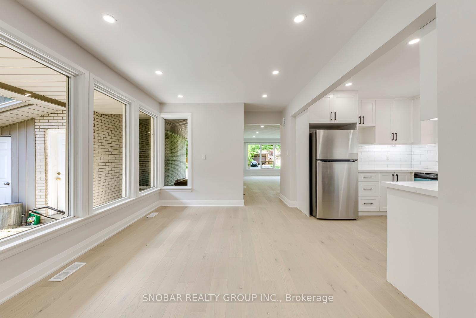 Photo 13 of 99 Sun Row Drive, Etobicoke, Willowridge-Martingrove-Richview — HOMEH