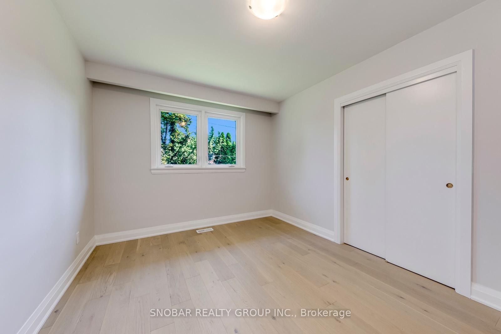 Photo 19 of 99 Sun Row Drive, Etobicoke, Willowridge-Martingrove-Richview — HOMEH