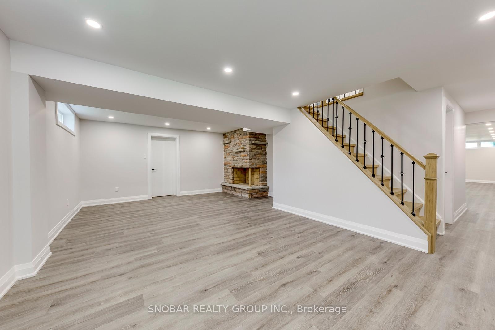 Photo 24 of 99 Sun Row Drive, Etobicoke, Willowridge-Martingrove-Richview — HOMEH