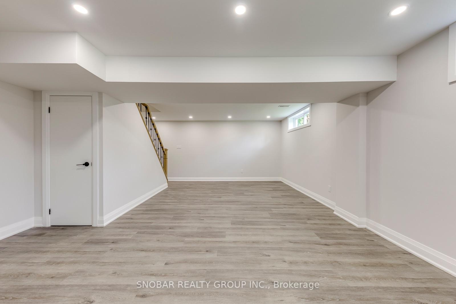 Photo 25 of 99 Sun Row Drive, Etobicoke, Willowridge-Martingrove-Richview — HOMEH