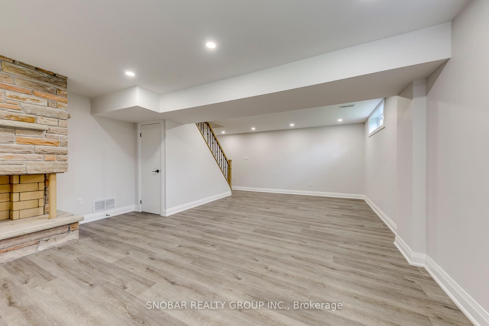 Photo 26 of 99 Sun Row Drive, Etobicoke, Willowridge-Martingrove-Richview — HOMEH