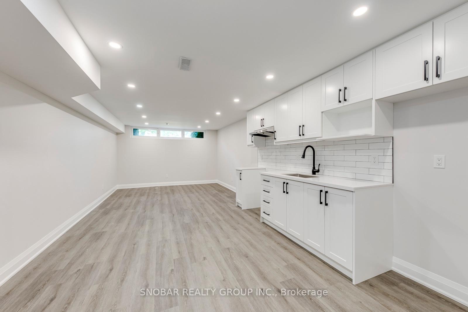 Photo 28 of 99 Sun Row Drive, Etobicoke, Willowridge-Martingrove-Richview — HOMEH