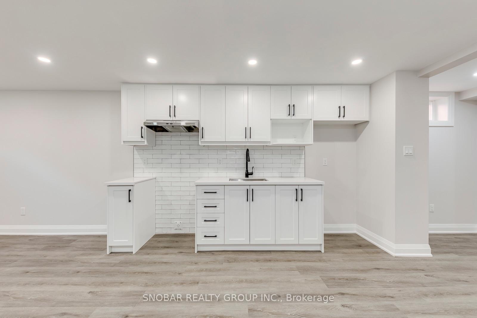 Photo 29 of 99 Sun Row Drive, Etobicoke, Willowridge-Martingrove-Richview — HOMEH