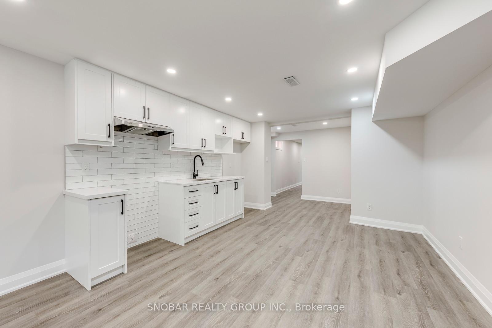 Photo 30 of 99 Sun Row Drive, Etobicoke, Willowridge-Martingrove-Richview — HOMEH