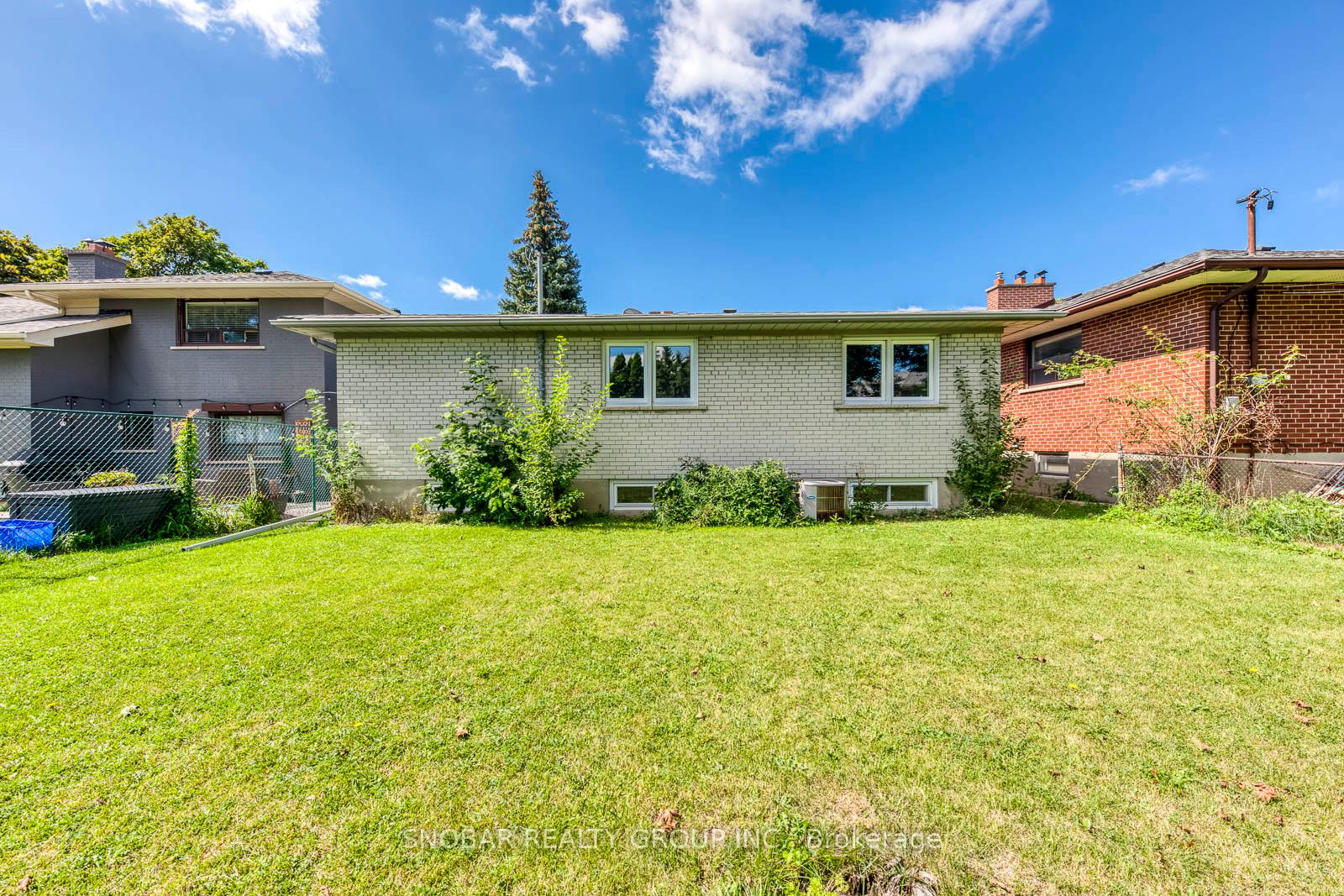 Photo 36 of 99 Sun Row Drive, Etobicoke, Willowridge-Martingrove-Richview — HOMEH