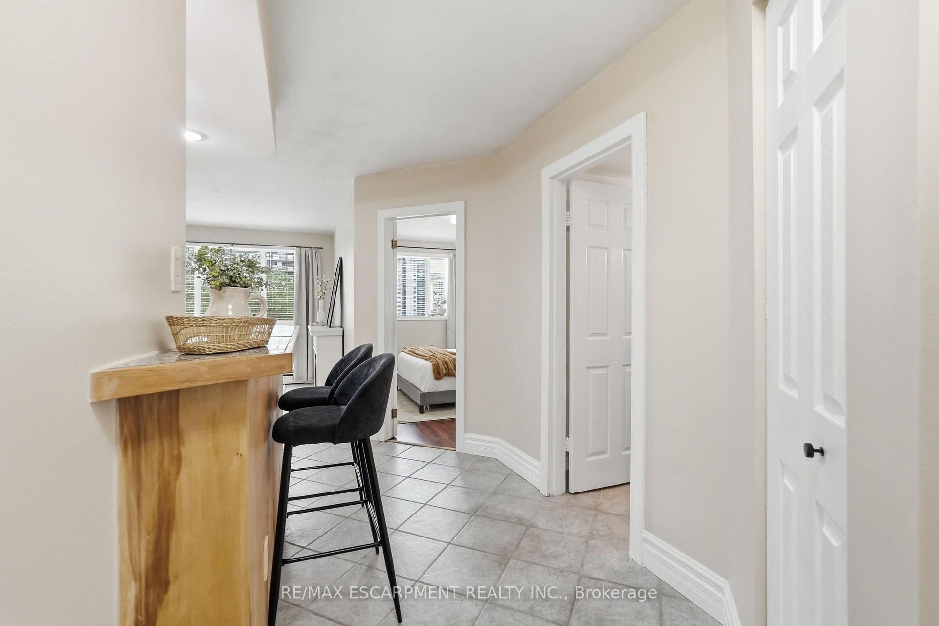 Photo 2 of Unit PH 802, 101 Queen Street S, Hamilton, Durand — HOMEH