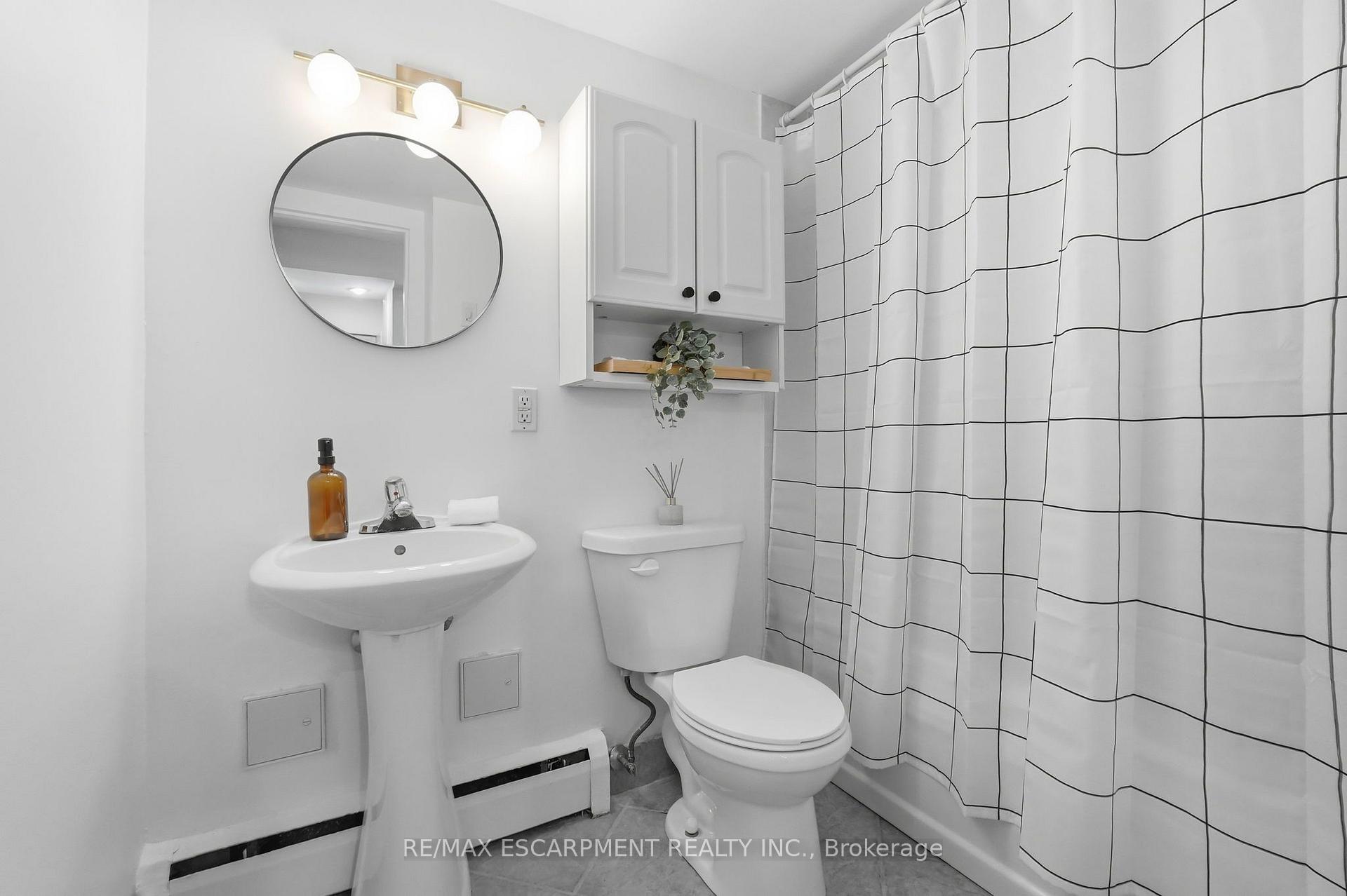Photo 18 of Unit PH 802, 101 Queen Street S, Hamilton, Durand — HOMEH