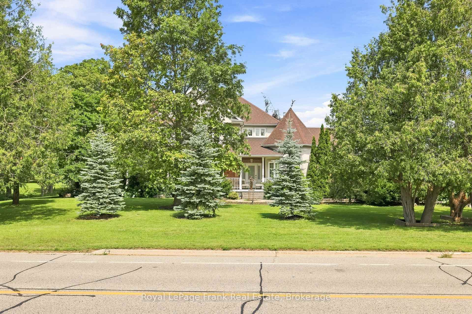 Photo 2 of 2 Wilson House Drive, Whitby, Rural Whitby — HOMEH