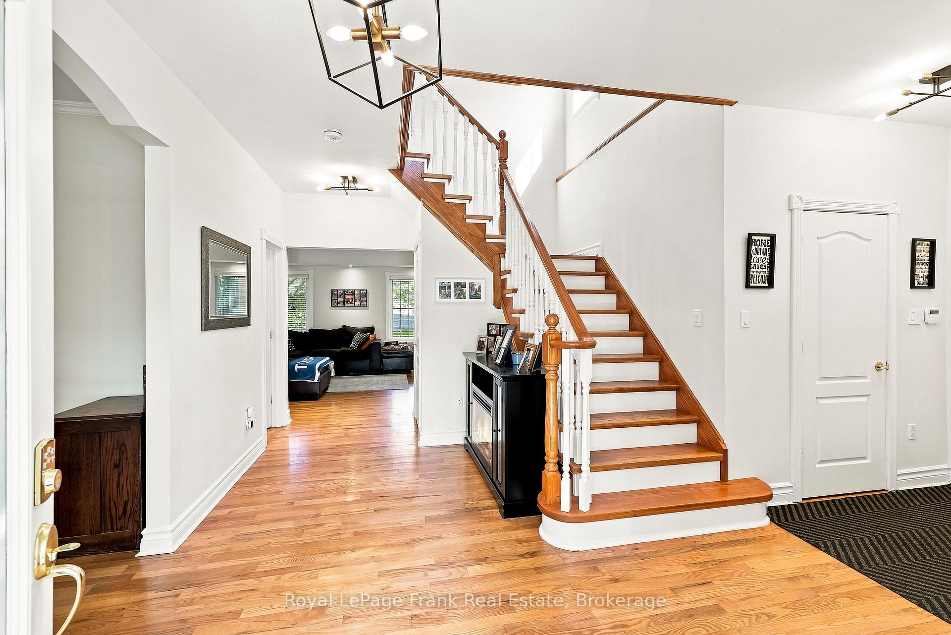 Photo 5 of 2 Wilson House Drive, Whitby, Rural Whitby — HOMEH