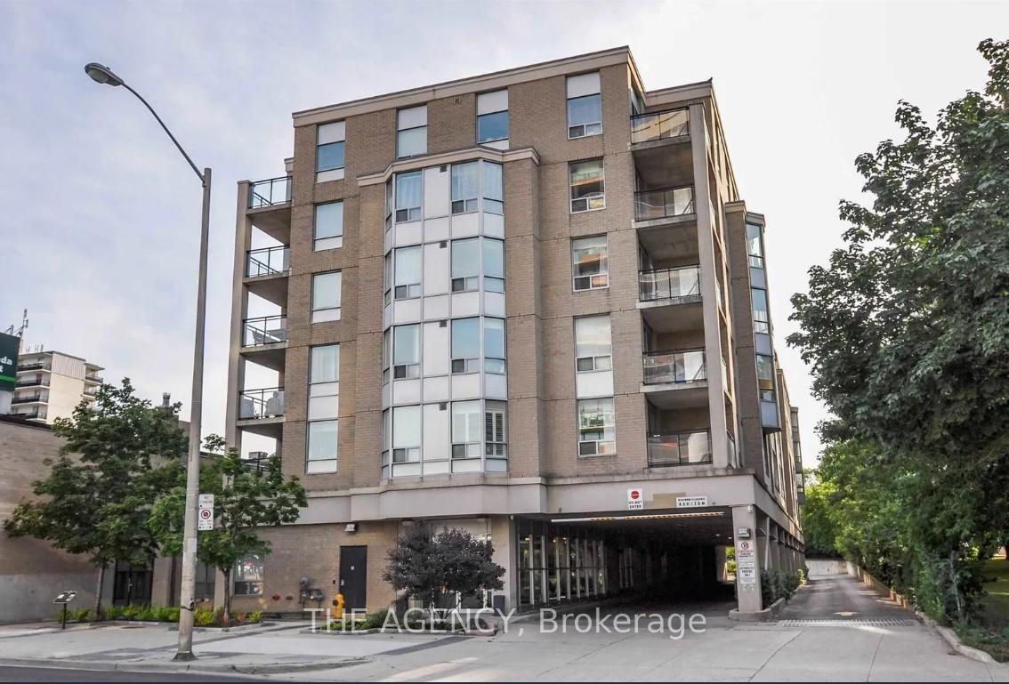 Front of Unit 207, 5940 Yonge Street