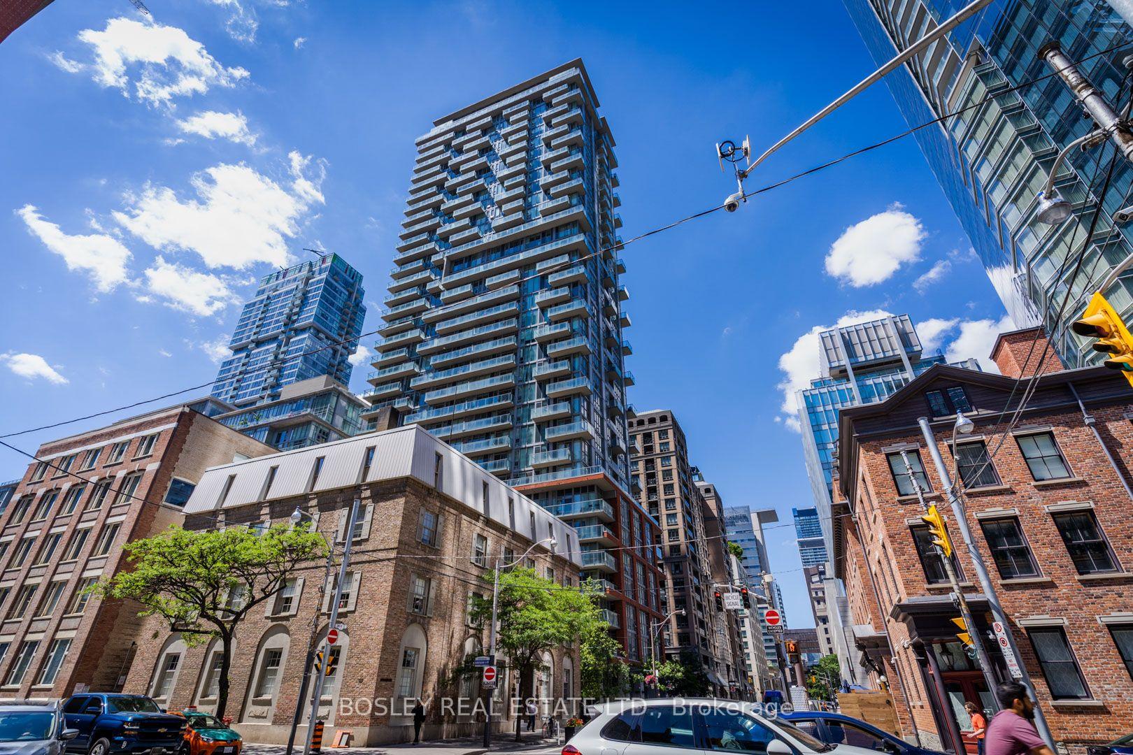 Photo of Unit 1302, 126 Simcoe Street