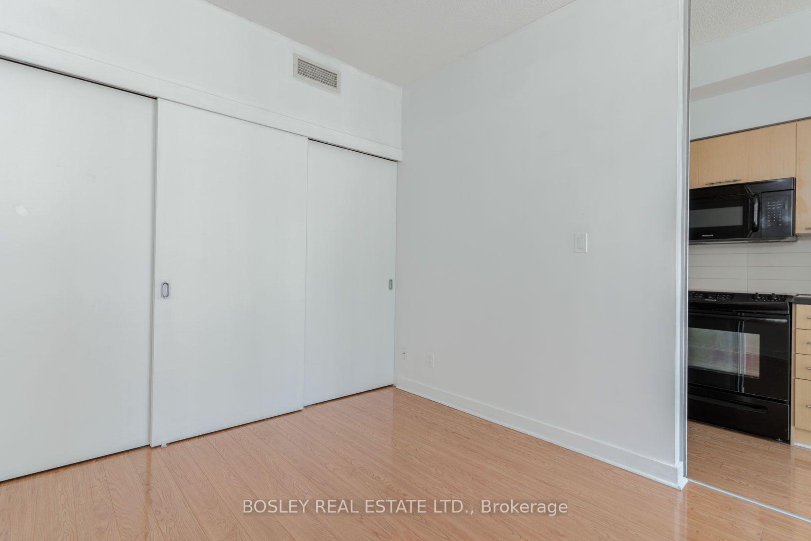 Photo 8 of Unit 1302, 126 Simcoe Street, Toronto, University — HOMEH