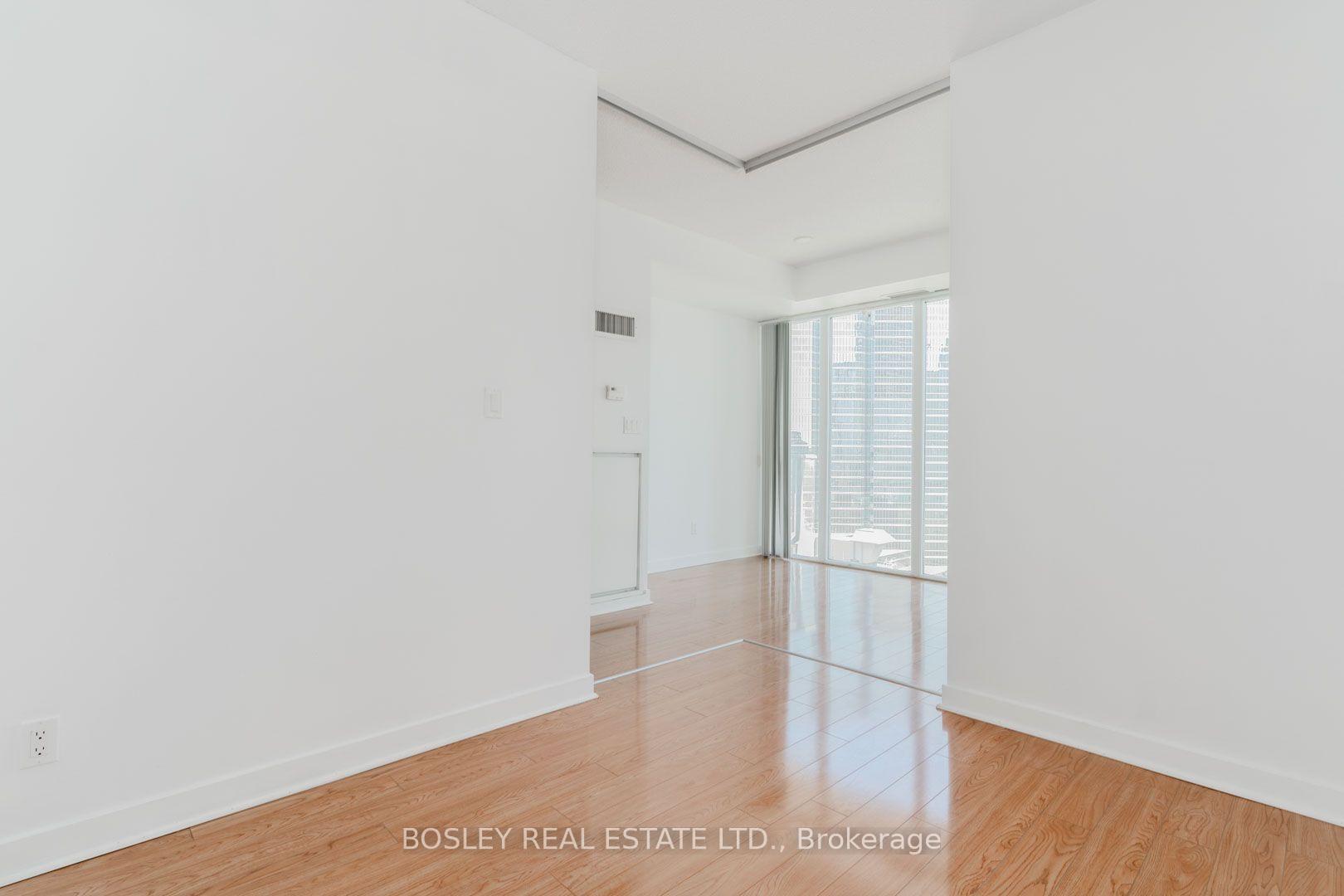 Photo 9 of Unit 1302, 126 Simcoe Street, Toronto, University — HOMEH