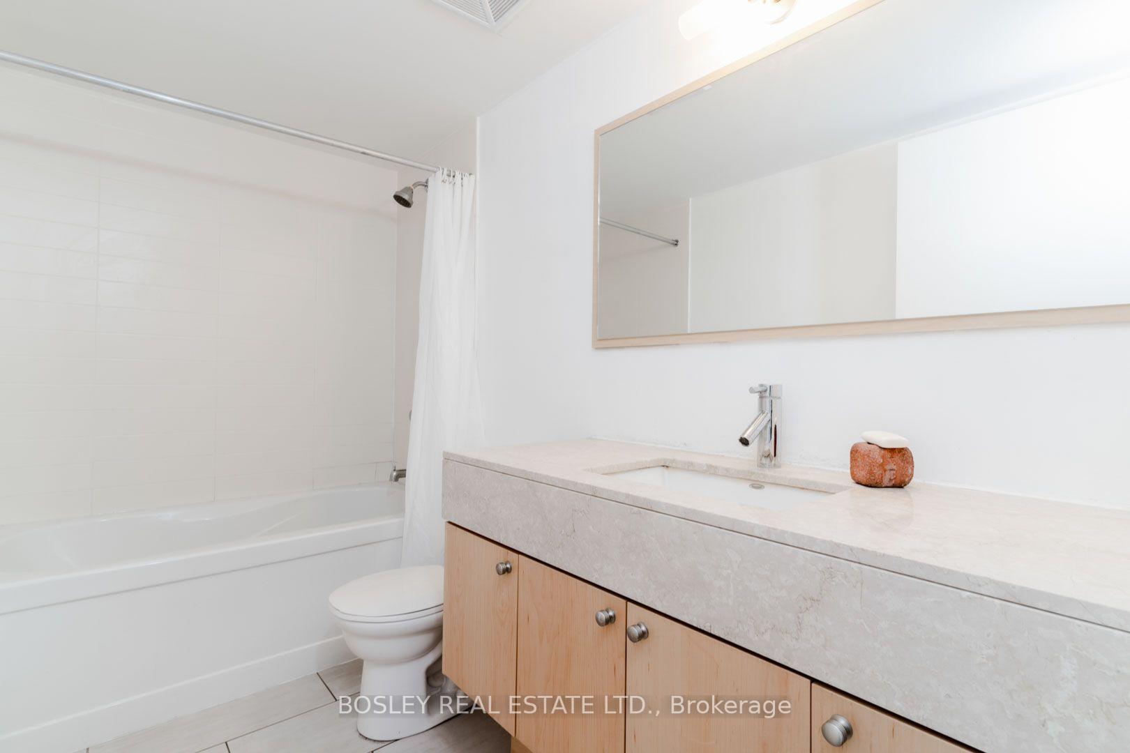 Photo 17 of Unit 1302, 126 Simcoe Street, Toronto, University — HOMEH