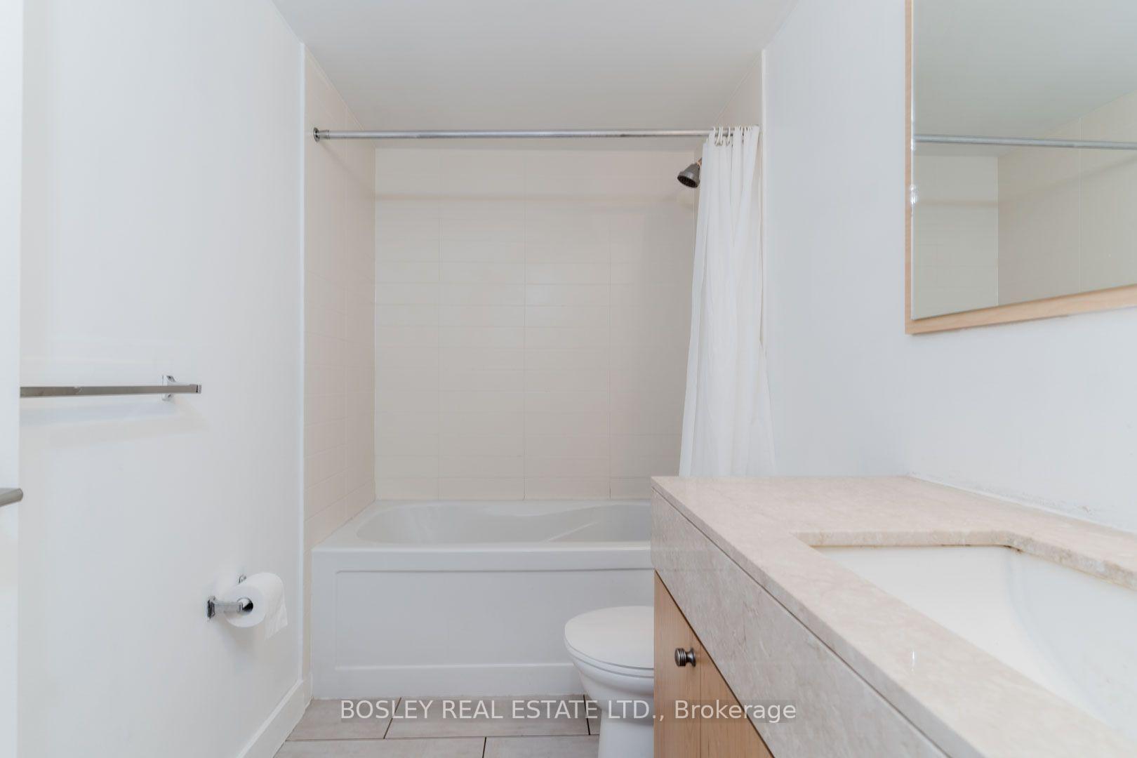 Photo 18 of Unit 1302, 126 Simcoe Street, Toronto, University — HOMEH