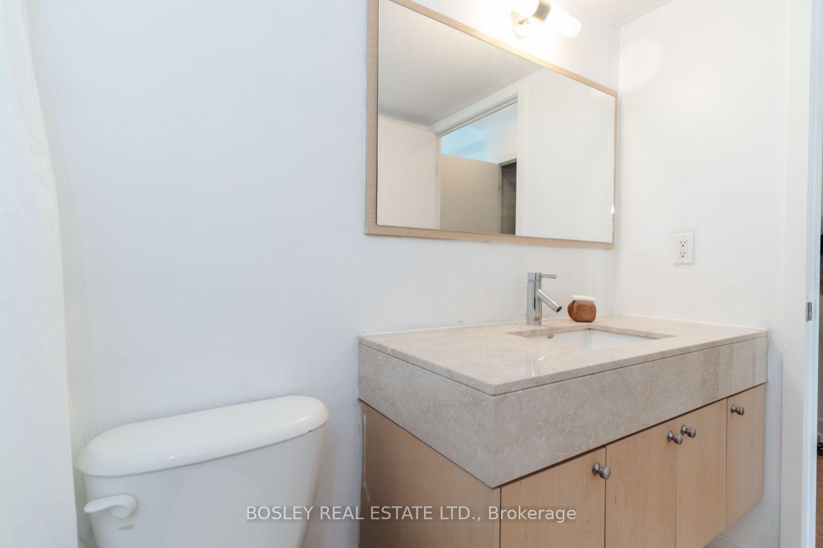 Photo 19 of Unit 1302, 126 Simcoe Street, Toronto, University — HOMEH